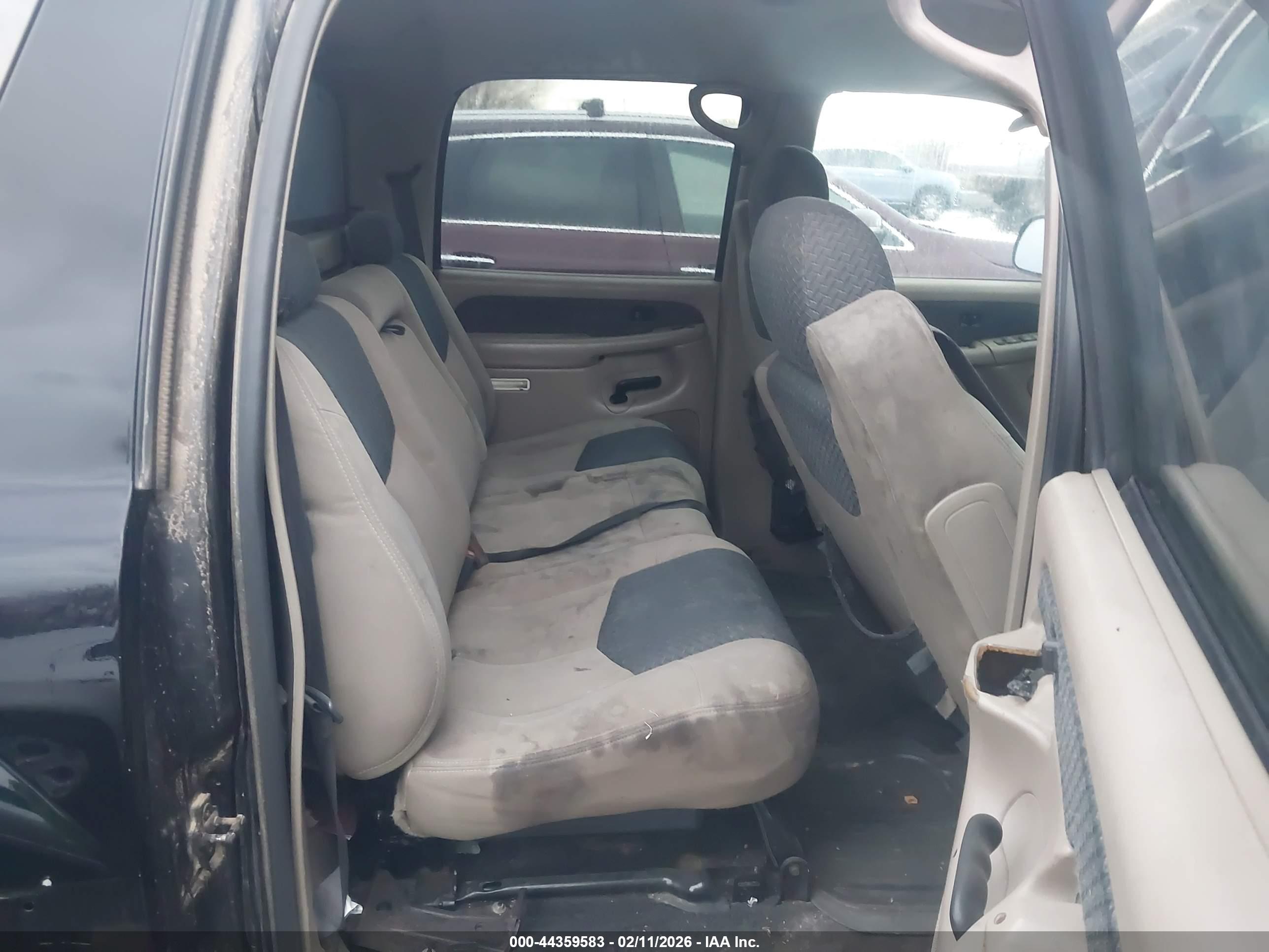 CHEVROLET AVALANCHE image 8