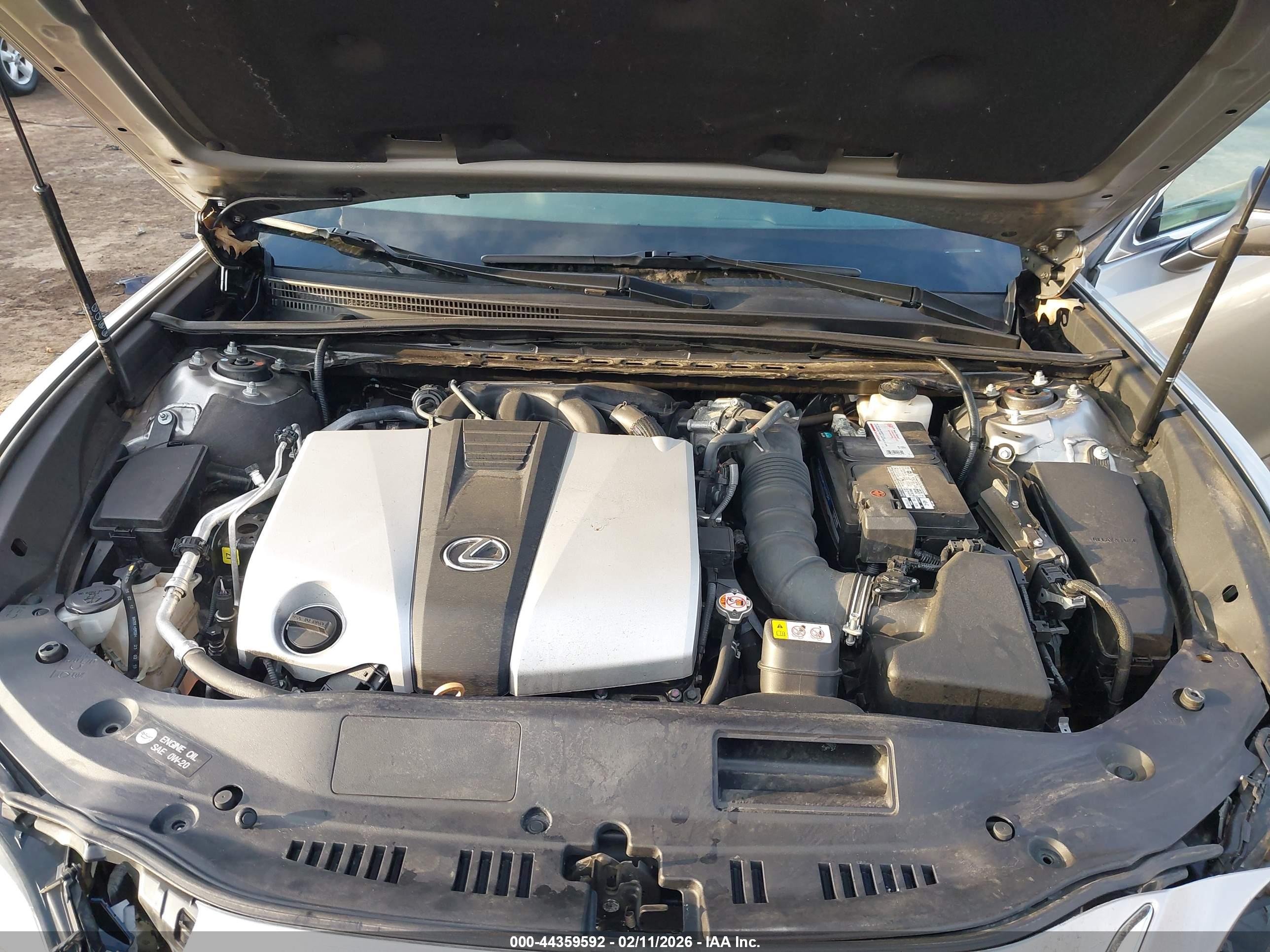 LEXUS ES image 10