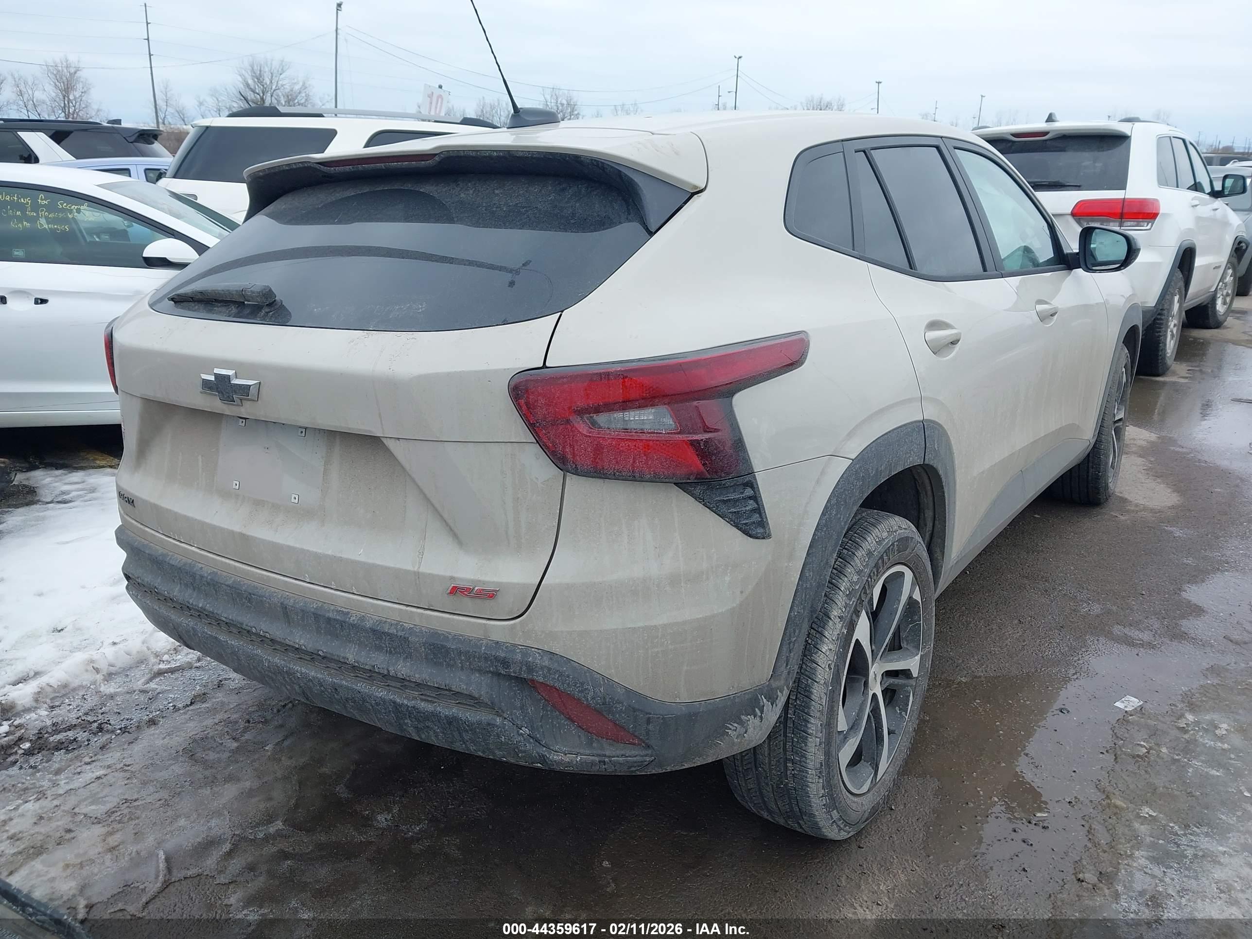 CHEVROLET TRAX image 4