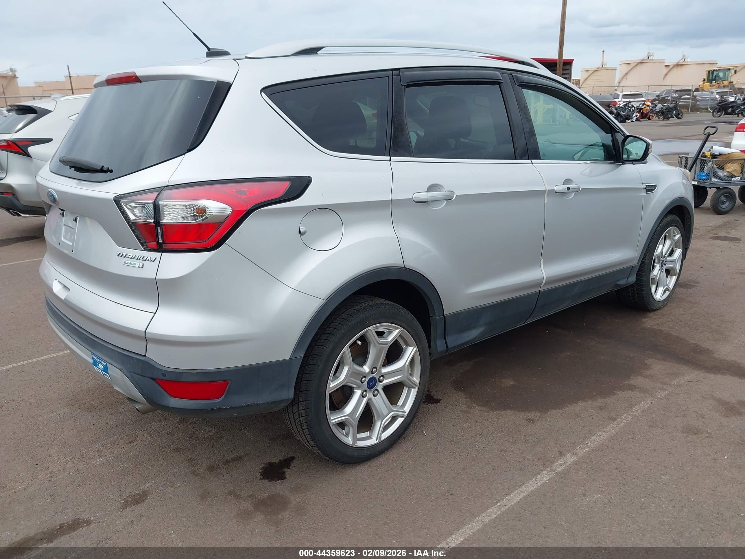 FORD ESCAPE image 4