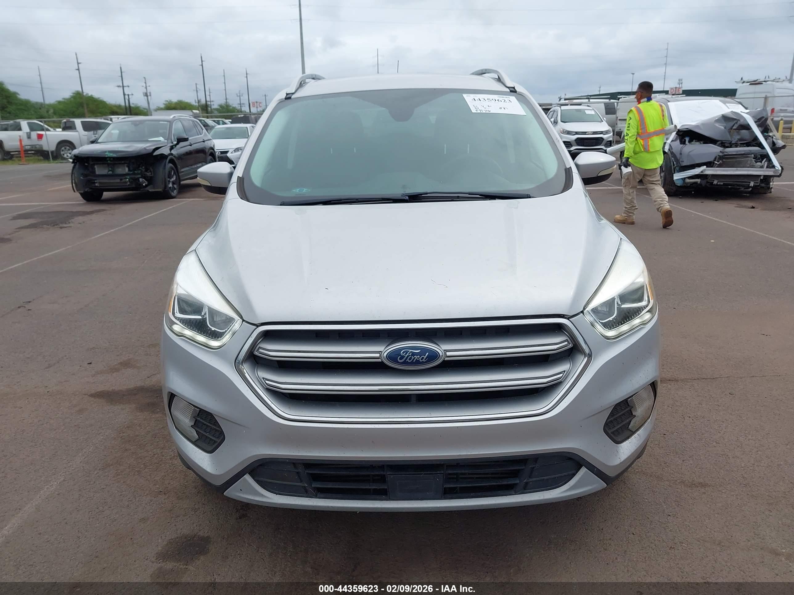 FORD ESCAPE image 6