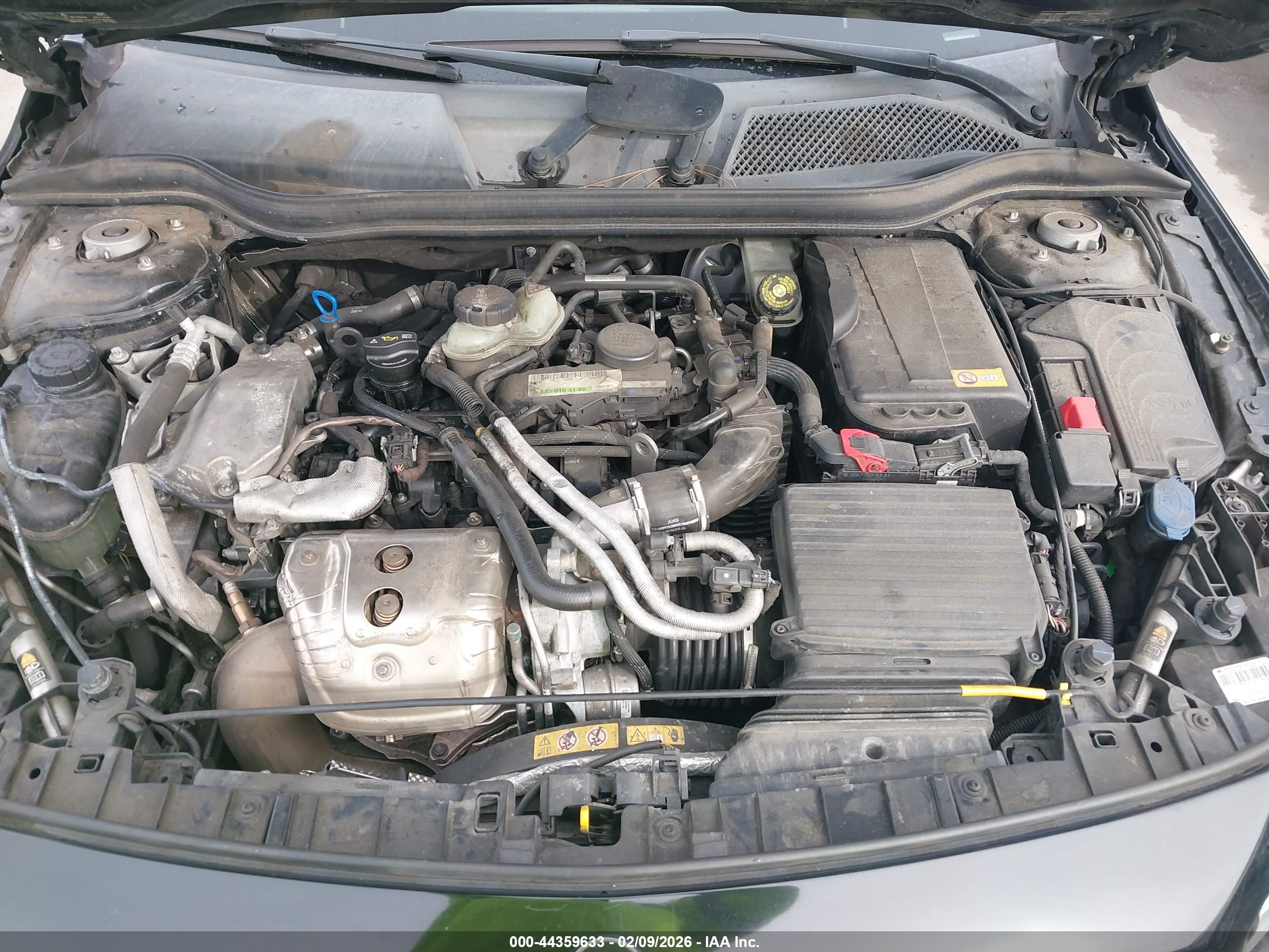 MERCEDES-BENZ GLA image 10