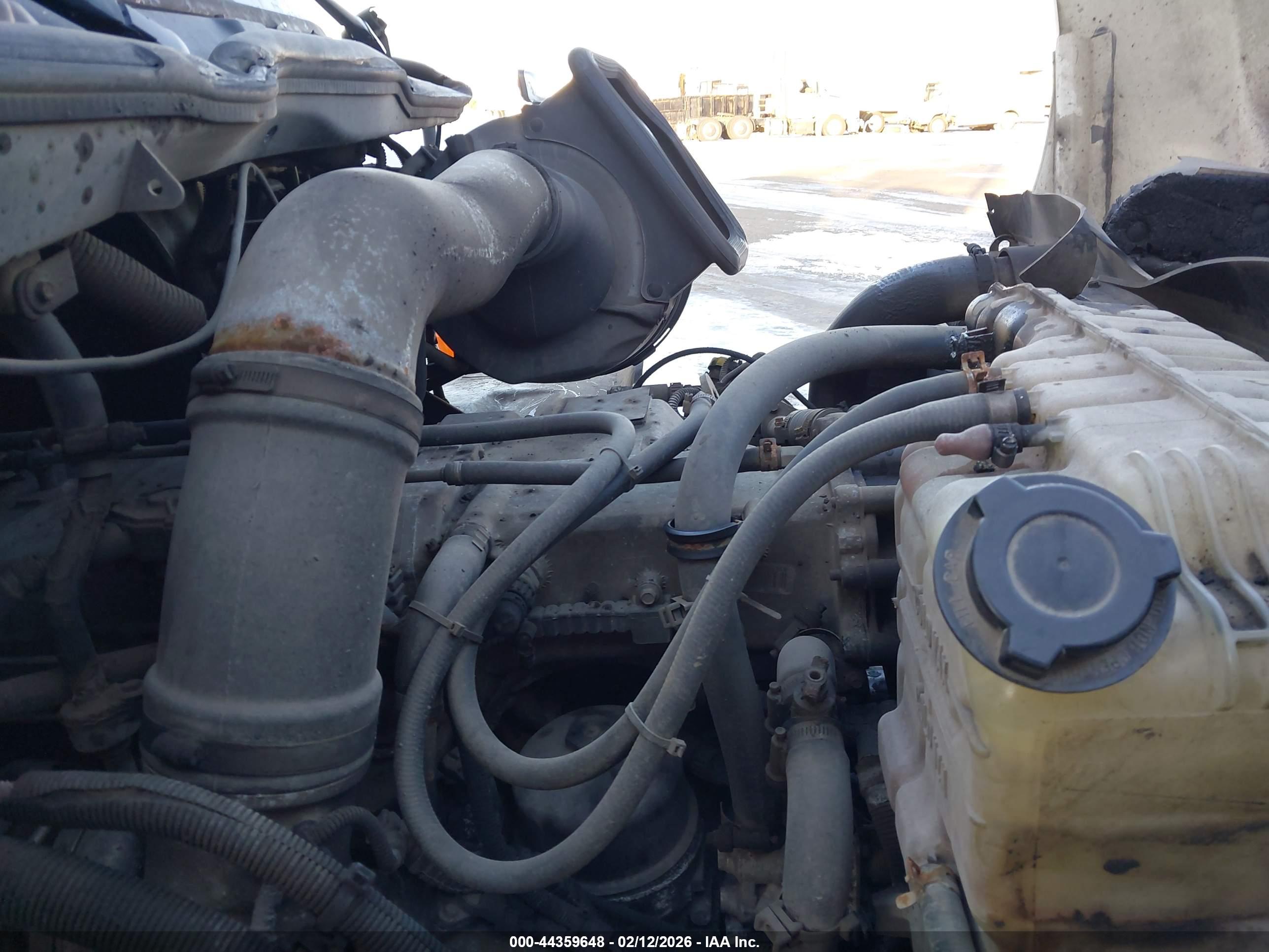 INTERNATIONAL 8000 image 10