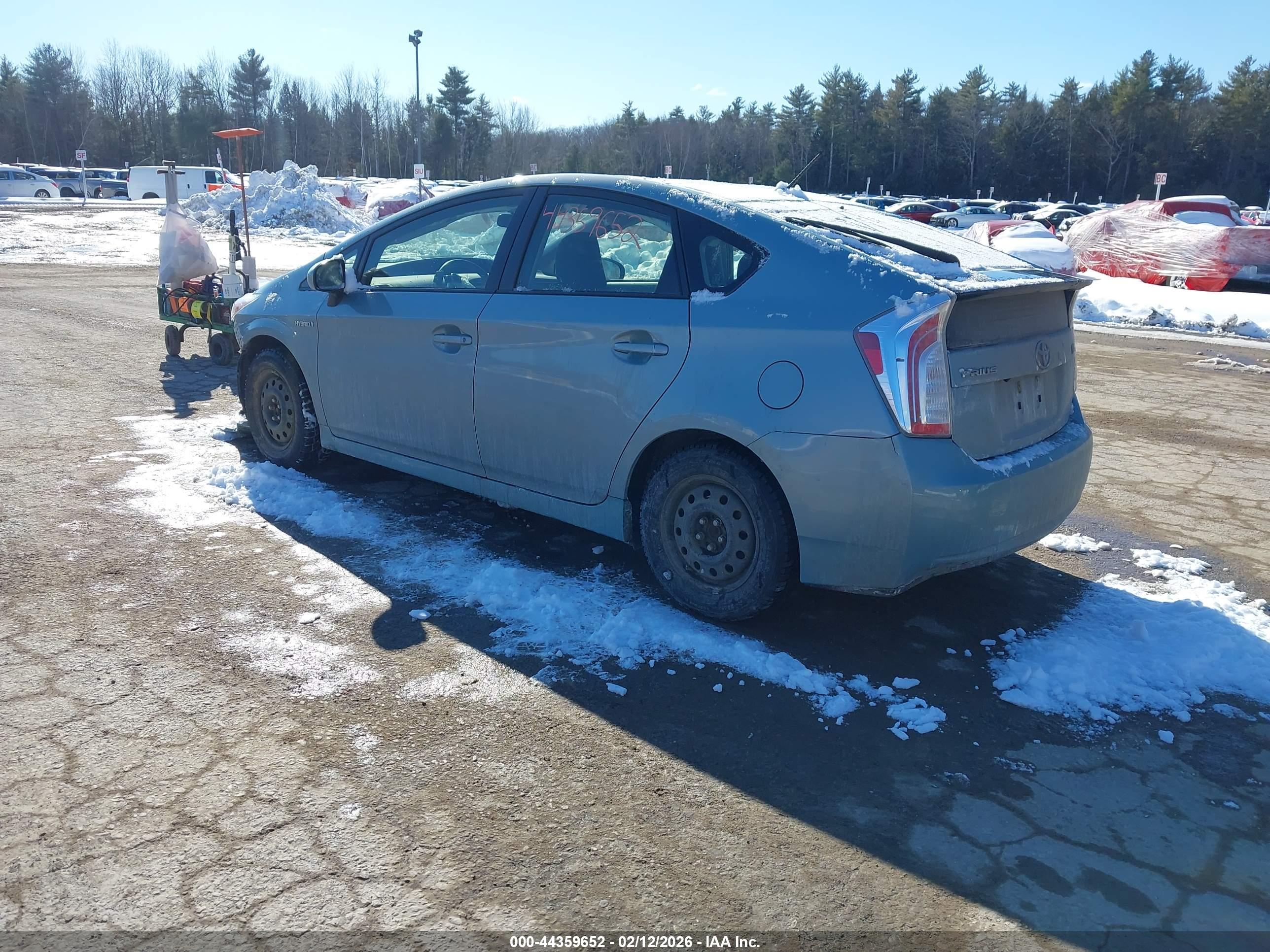 TOYOTA PRIUS image 3