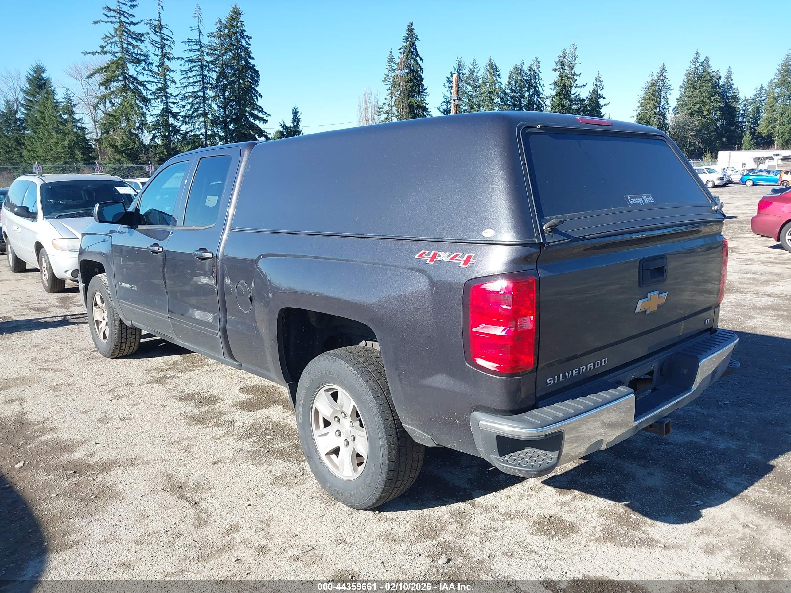 CHEVROLET SILVERADO image 3