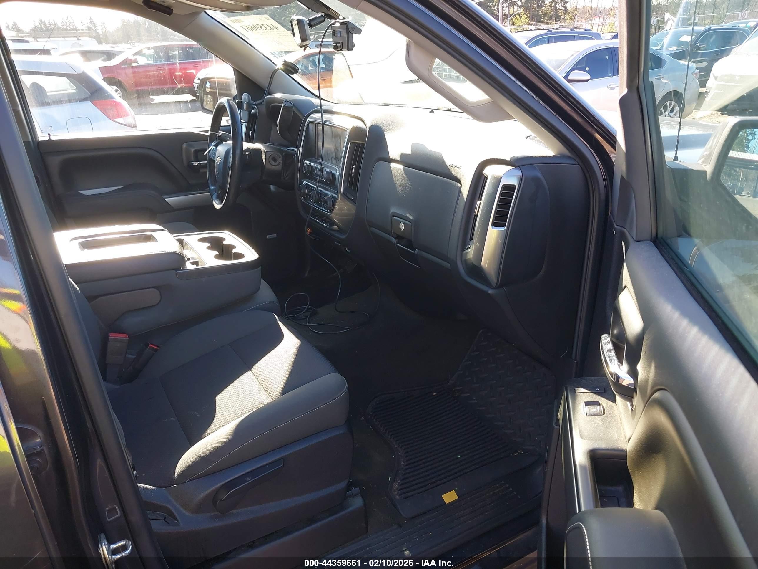 CHEVROLET SILVERADO image 5