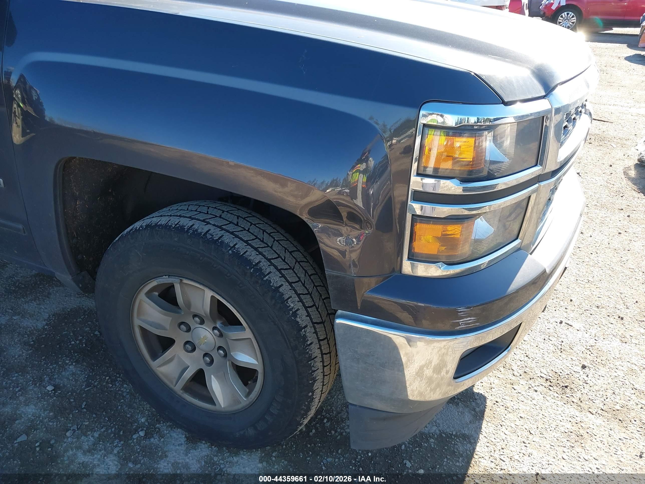 CHEVROLET SILVERADO image 6