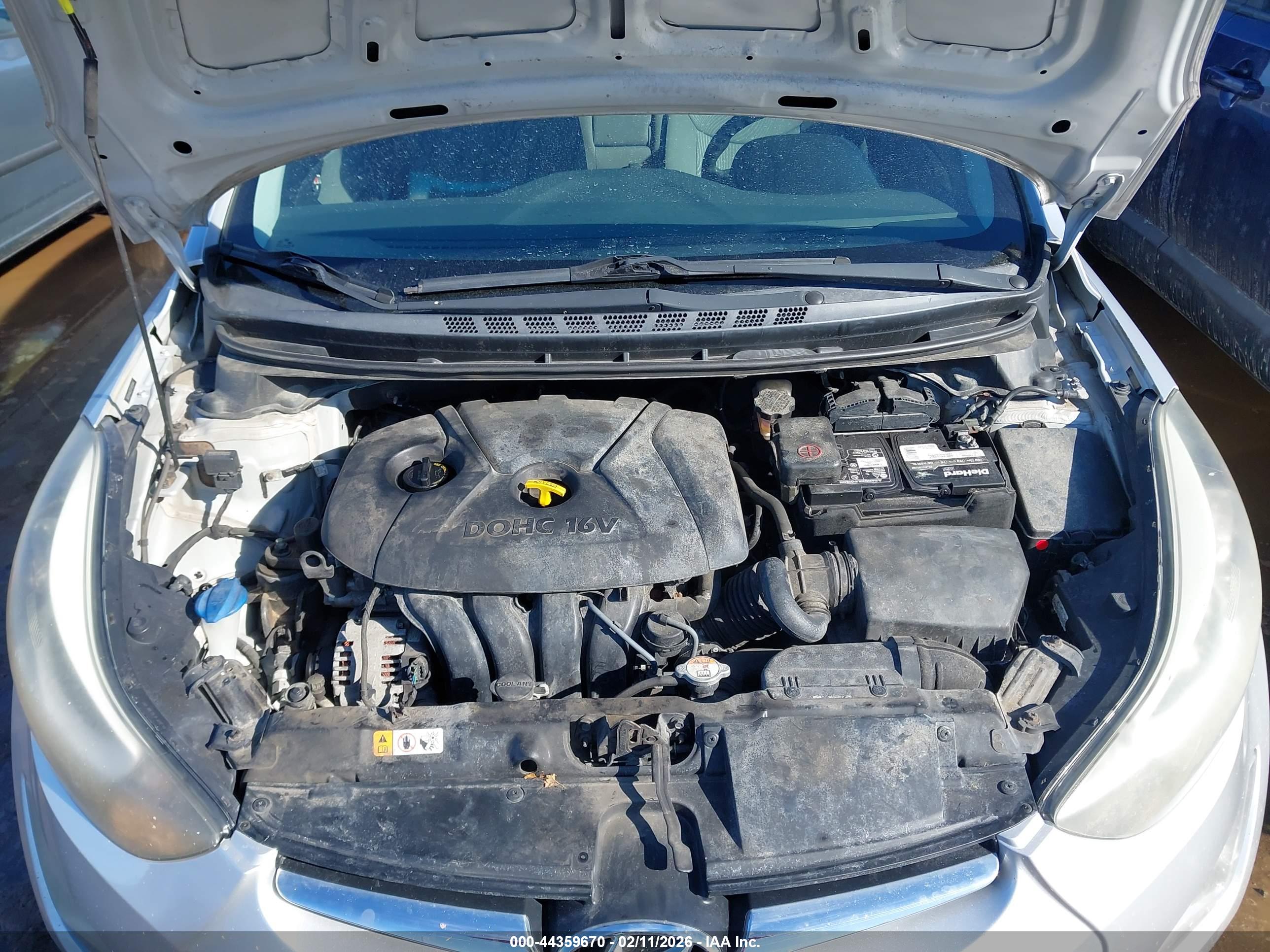 HYUNDAI ELANTRA image 10