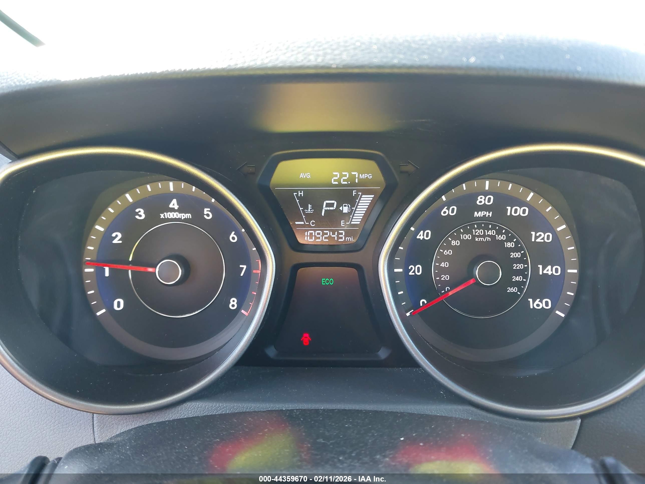 HYUNDAI ELANTRA image 7