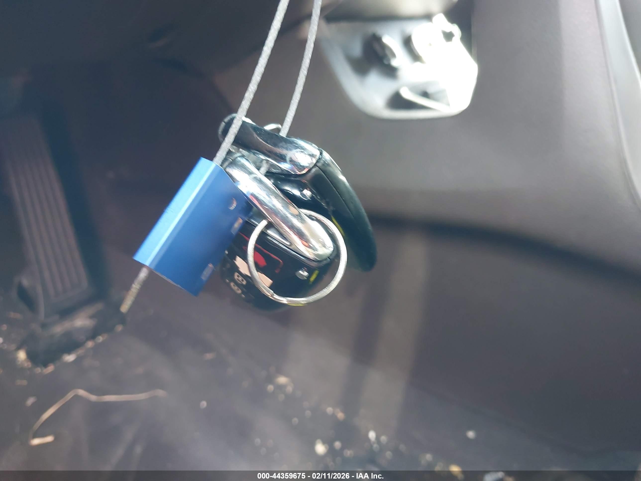 HYUNDAI SANTA image 11