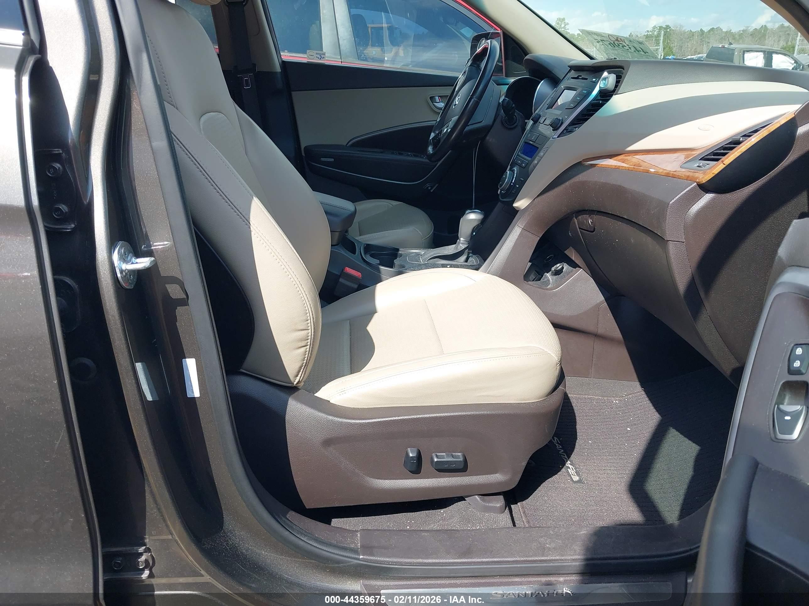 HYUNDAI SANTA image 5