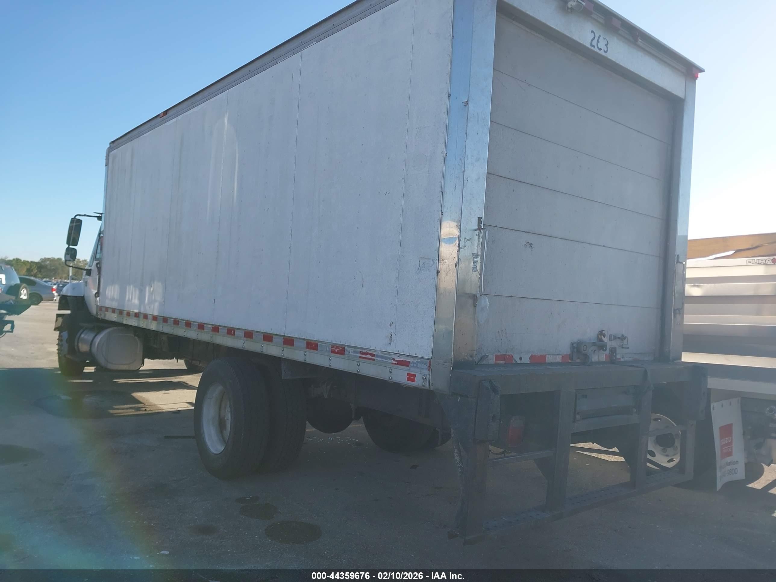 INTERNATIONAL 7000 image 3