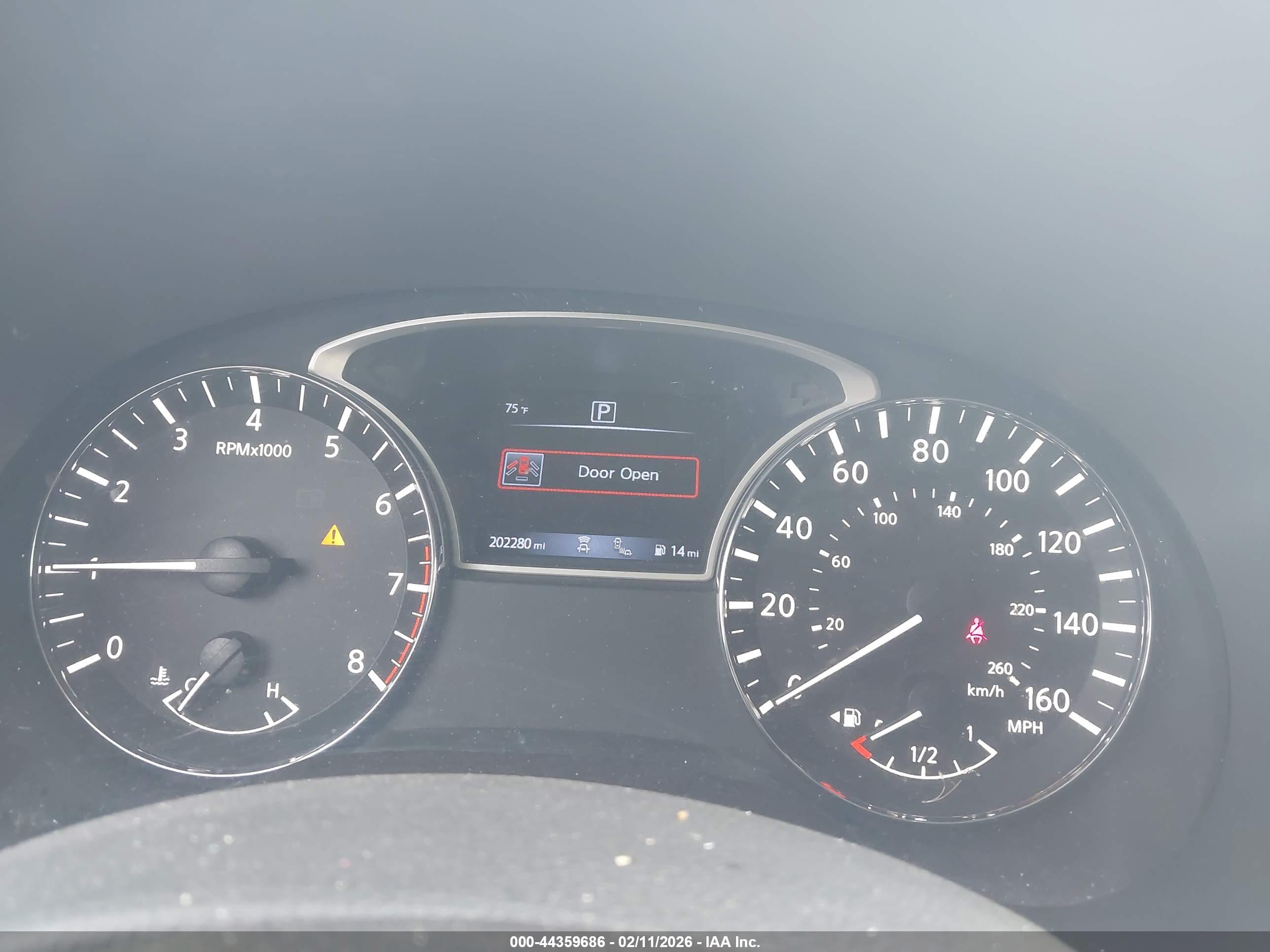 NISSAN PATHFINDER image 7