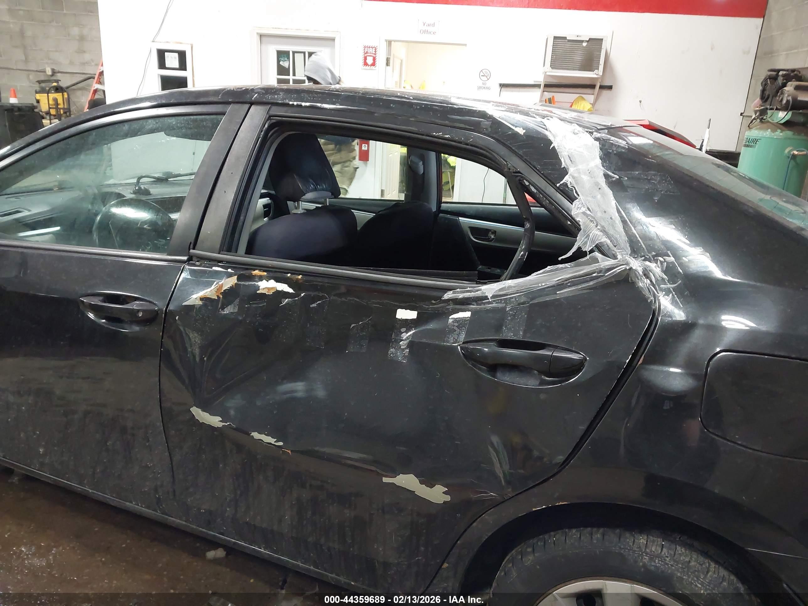 TOYOTA COROLLA image 6