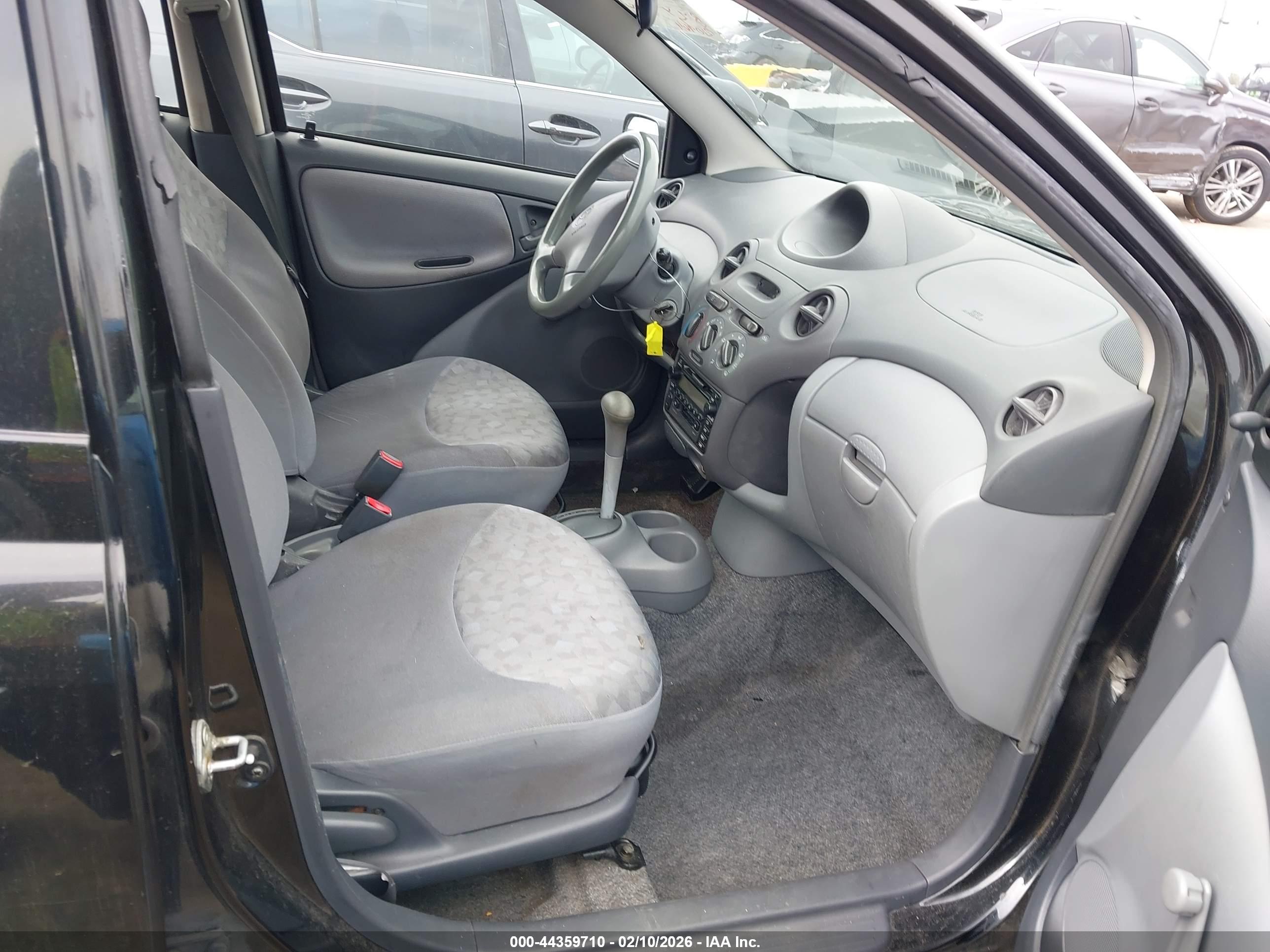 TOYOTA ECHO image 5
