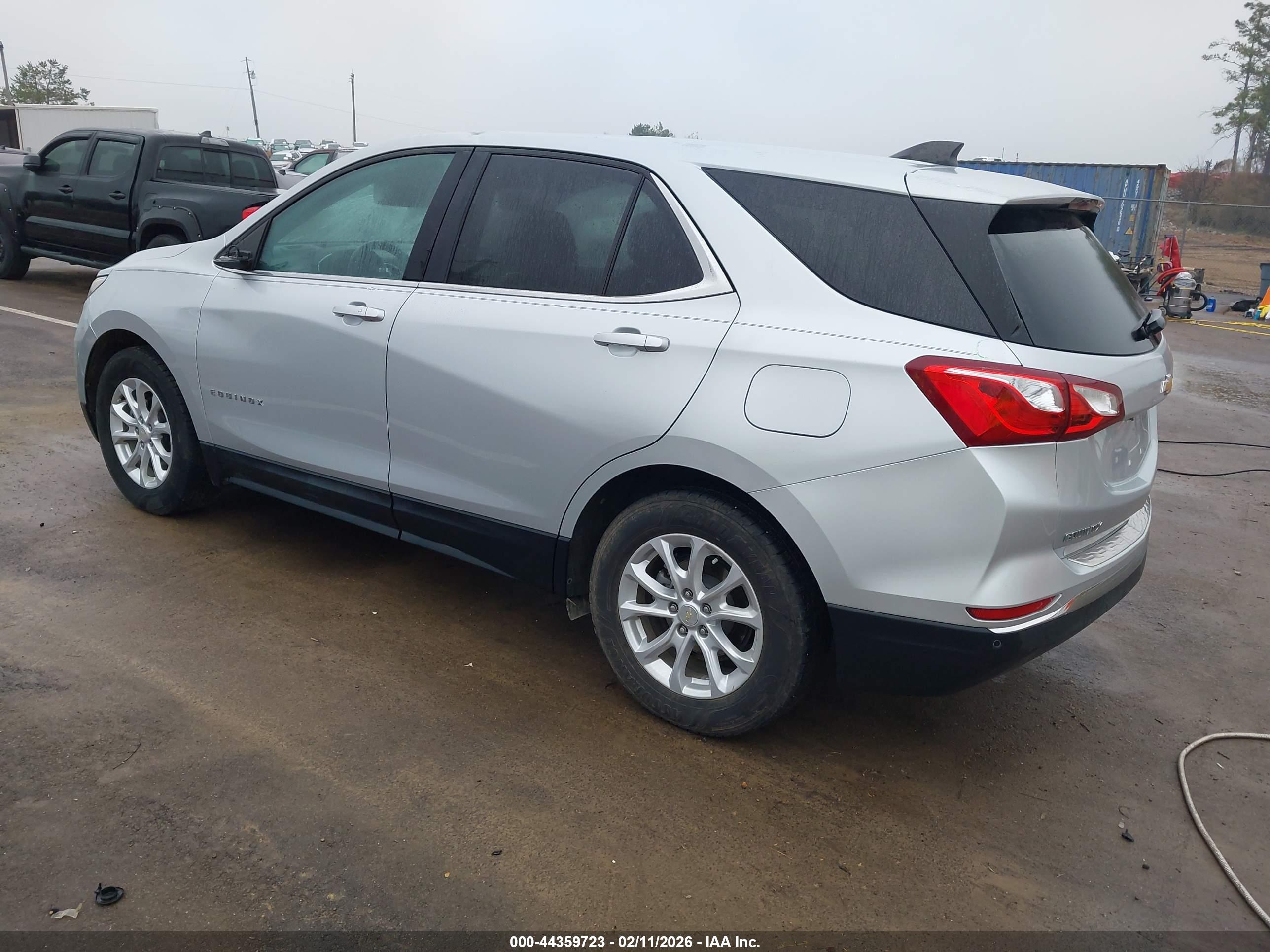 CHEVROLET EQUINOX image 3