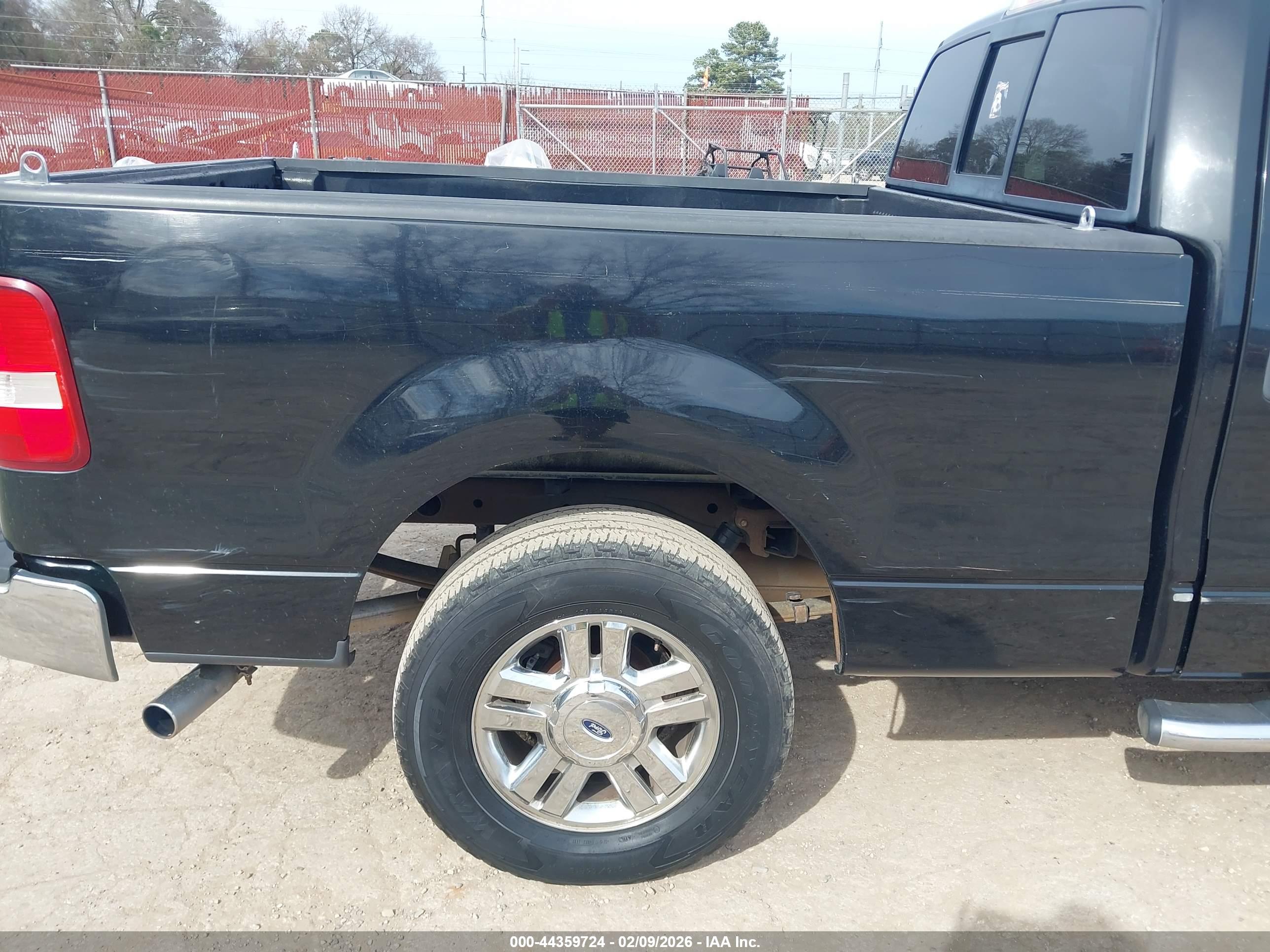 FORD F-150 image 6