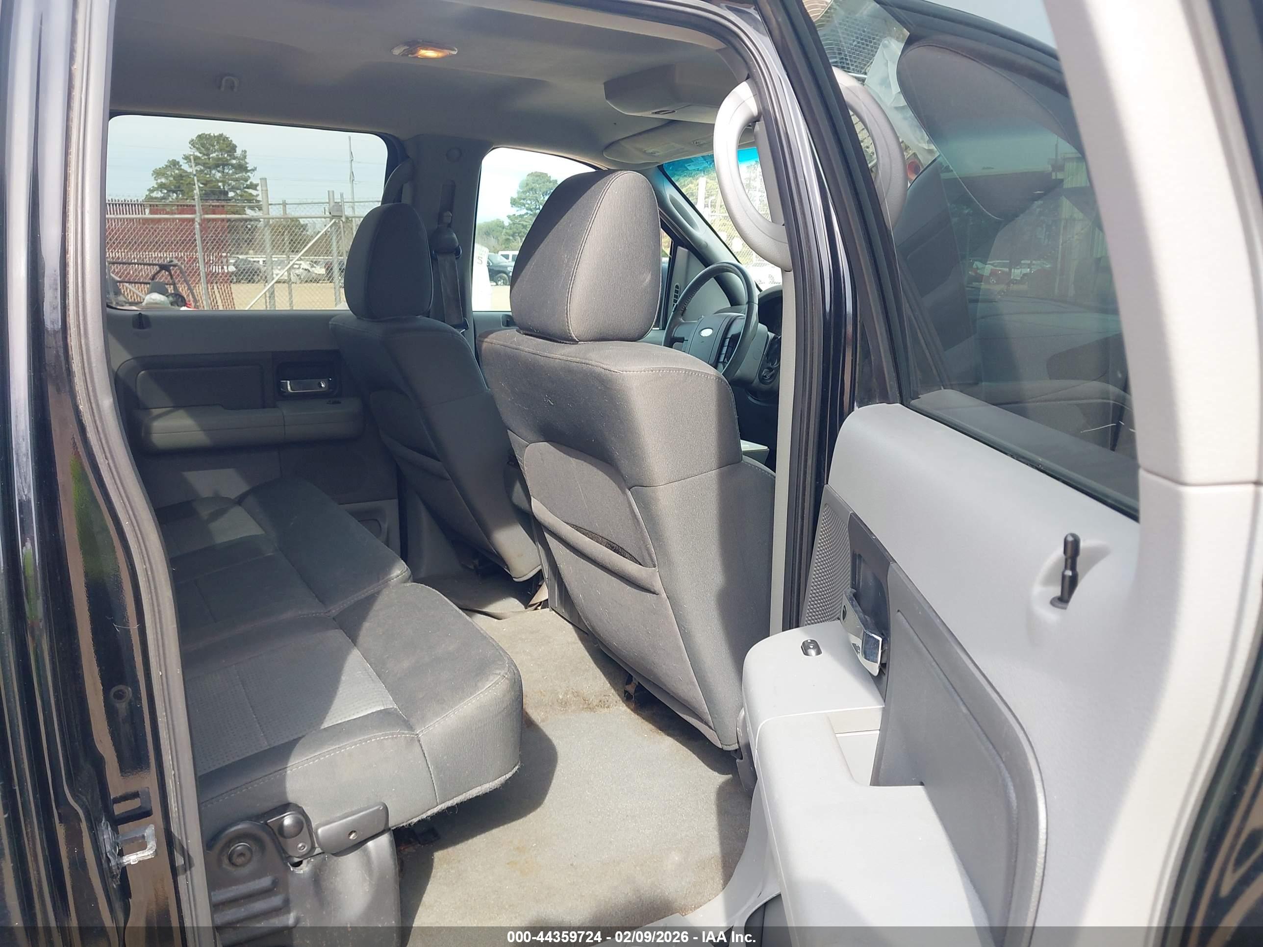 FORD F-150 image 8