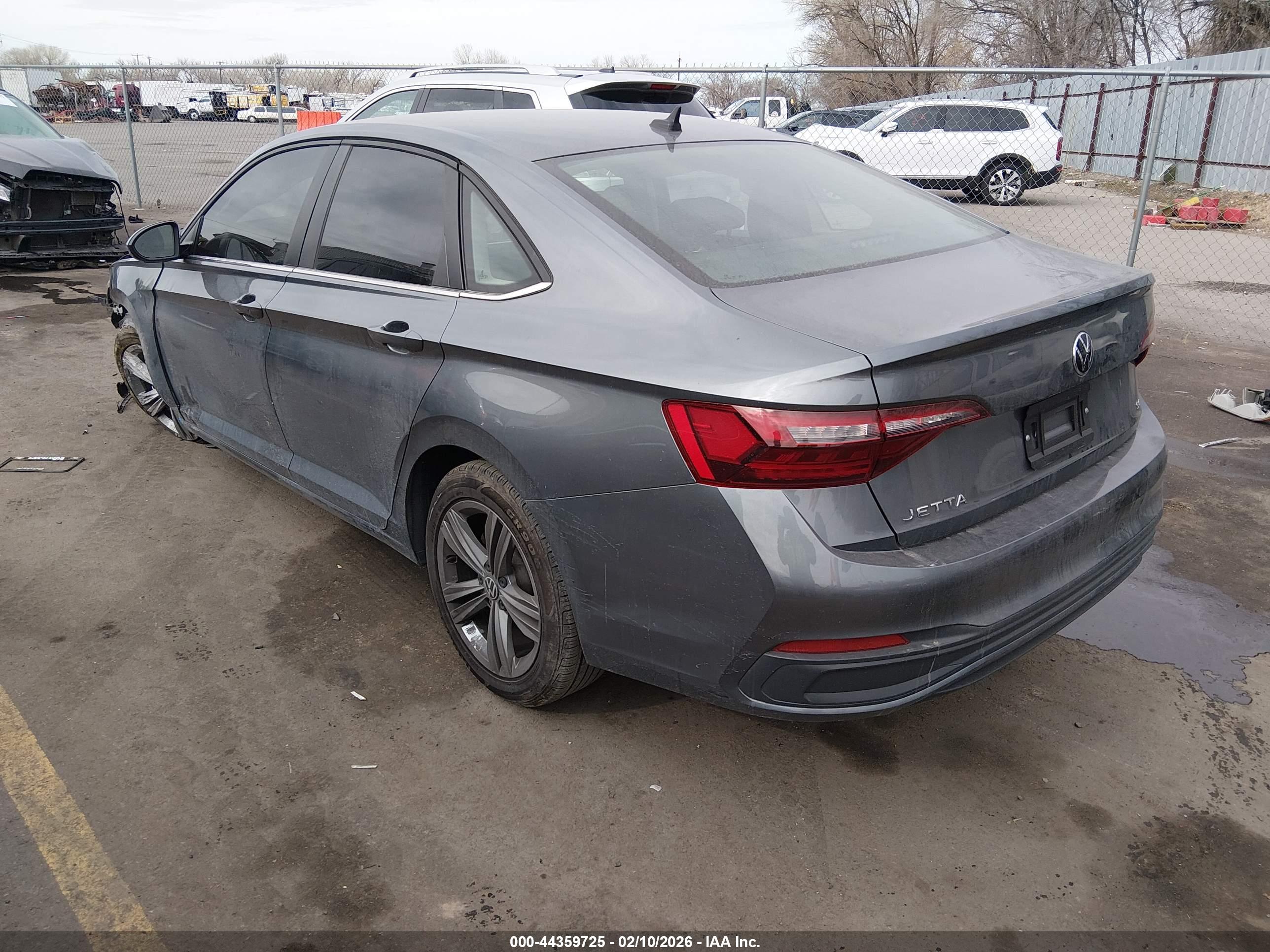 VOLKSWAGEN JETTA image 3
