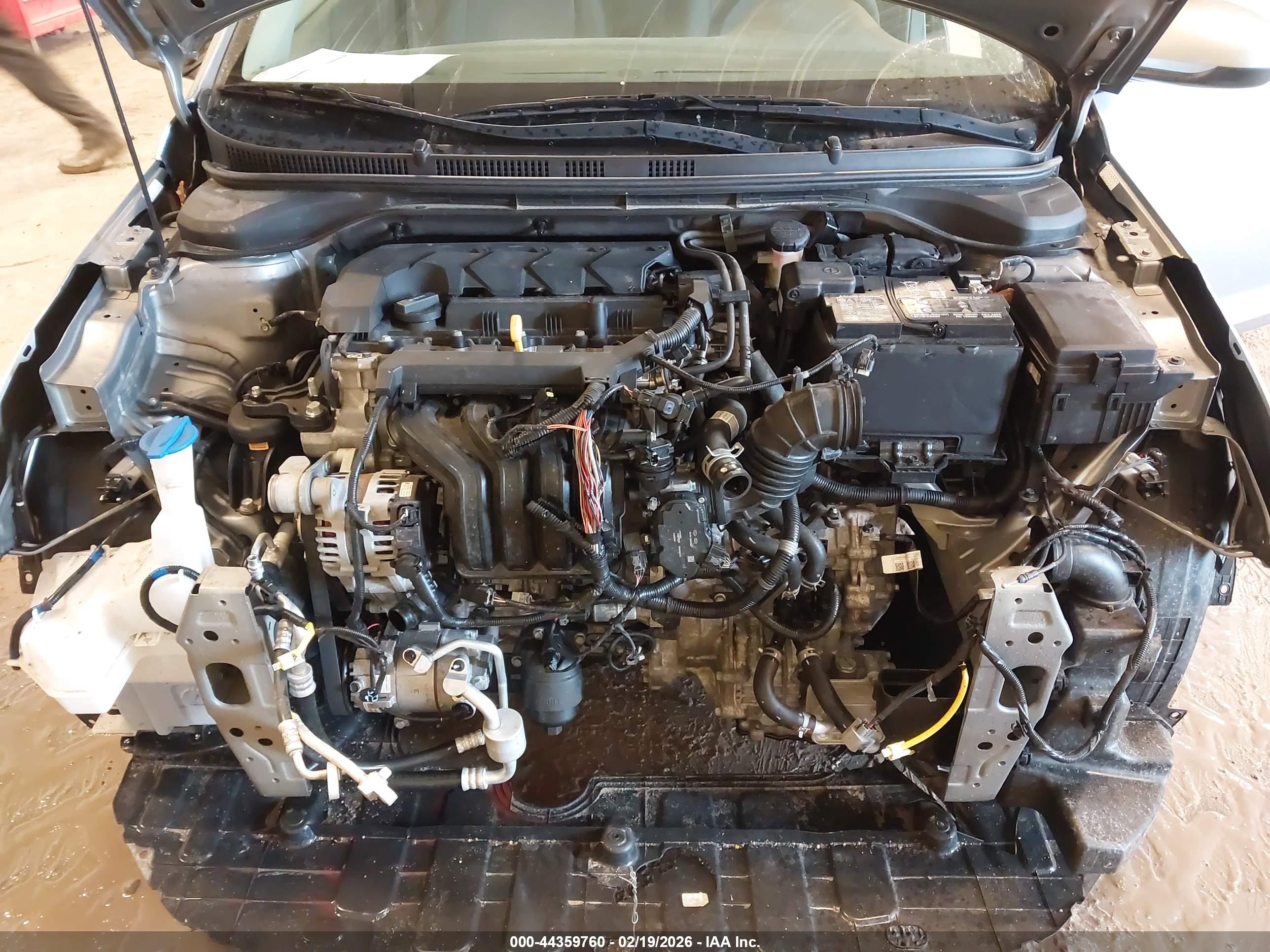 HYUNDAI ACCENT image 10