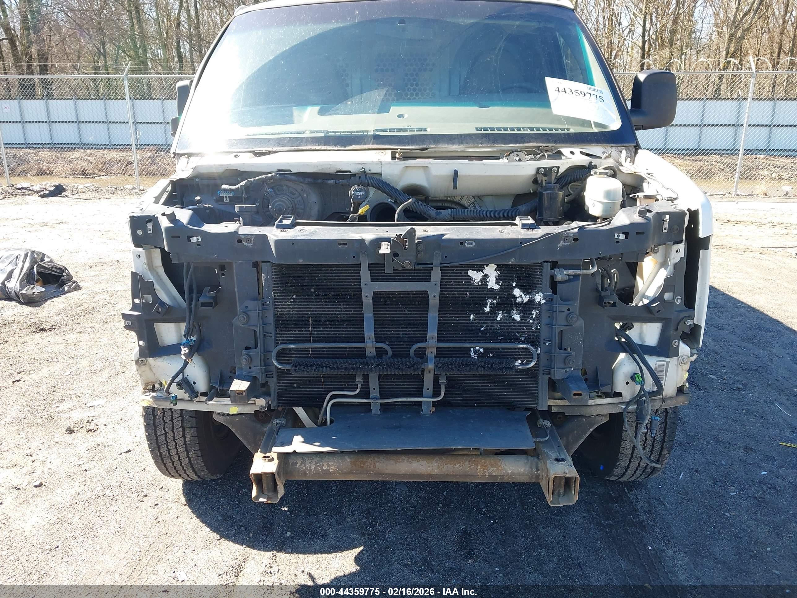 GMC SAVANA image 6