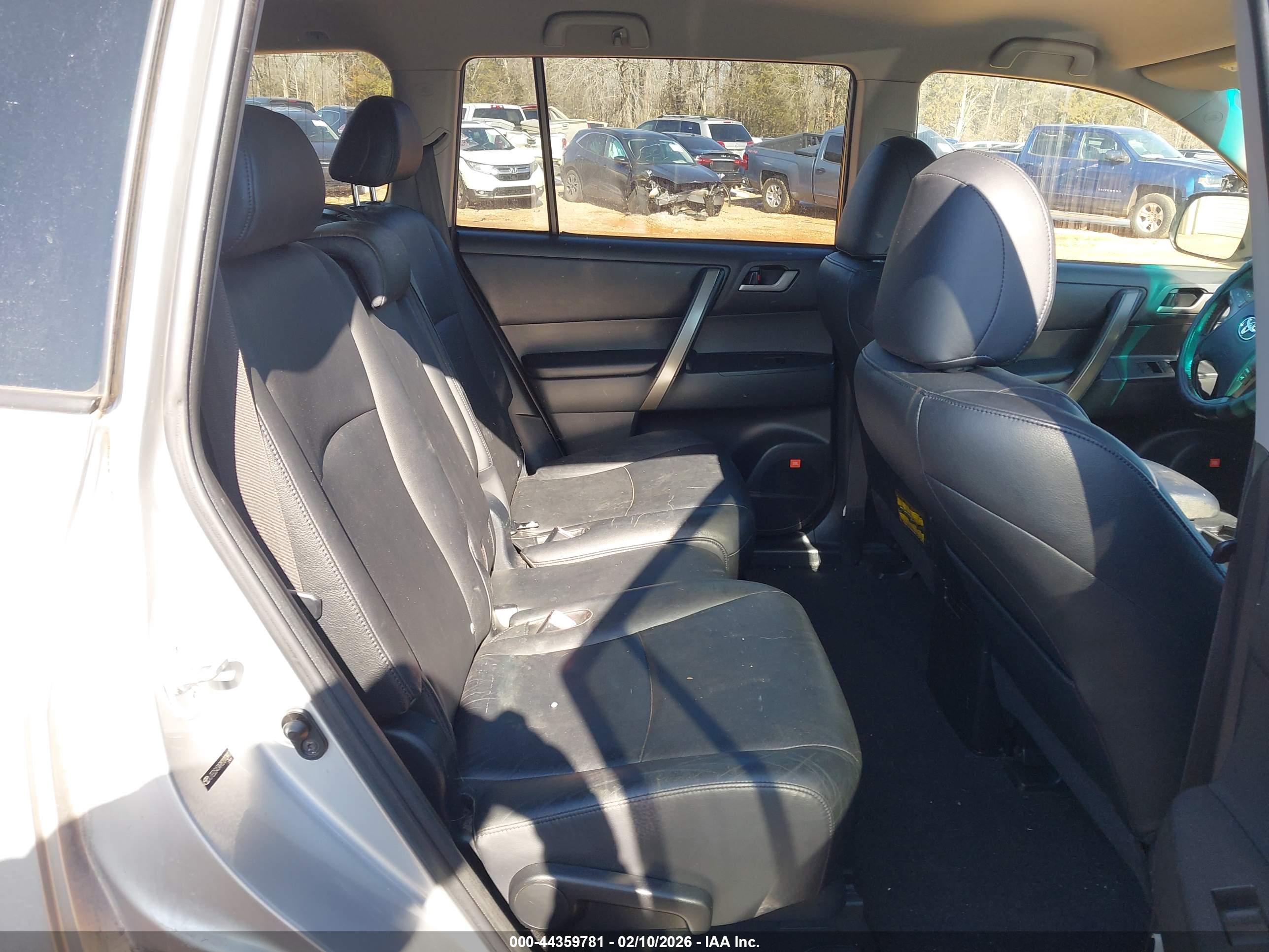 TOYOTA HIGHLANDER image 8