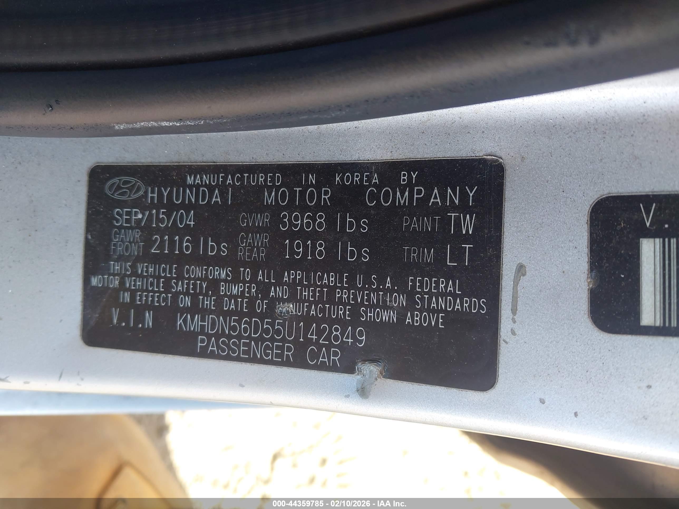 HYUNDAI ELANTRA image 9