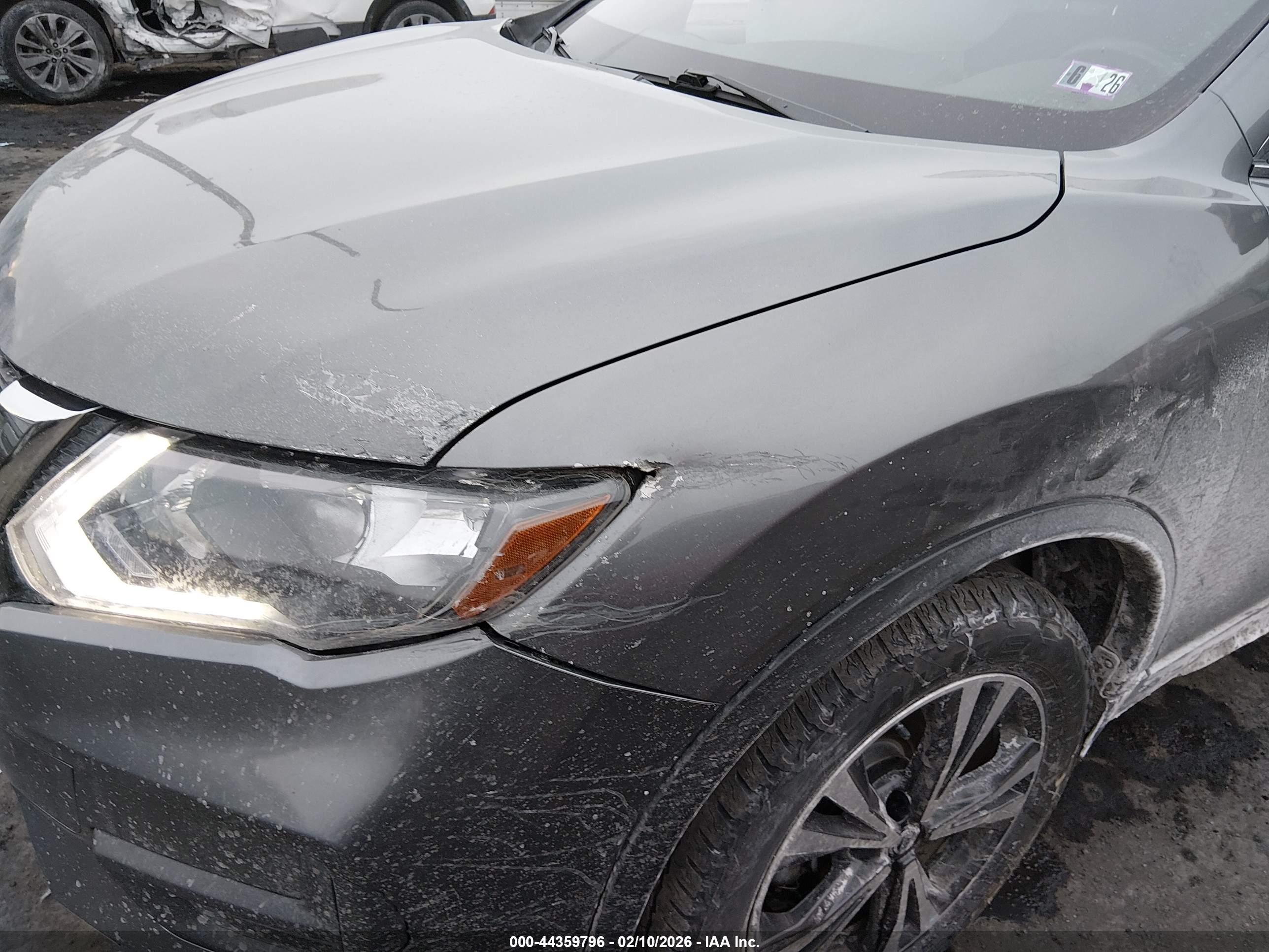 NISSAN ROGUE image 6