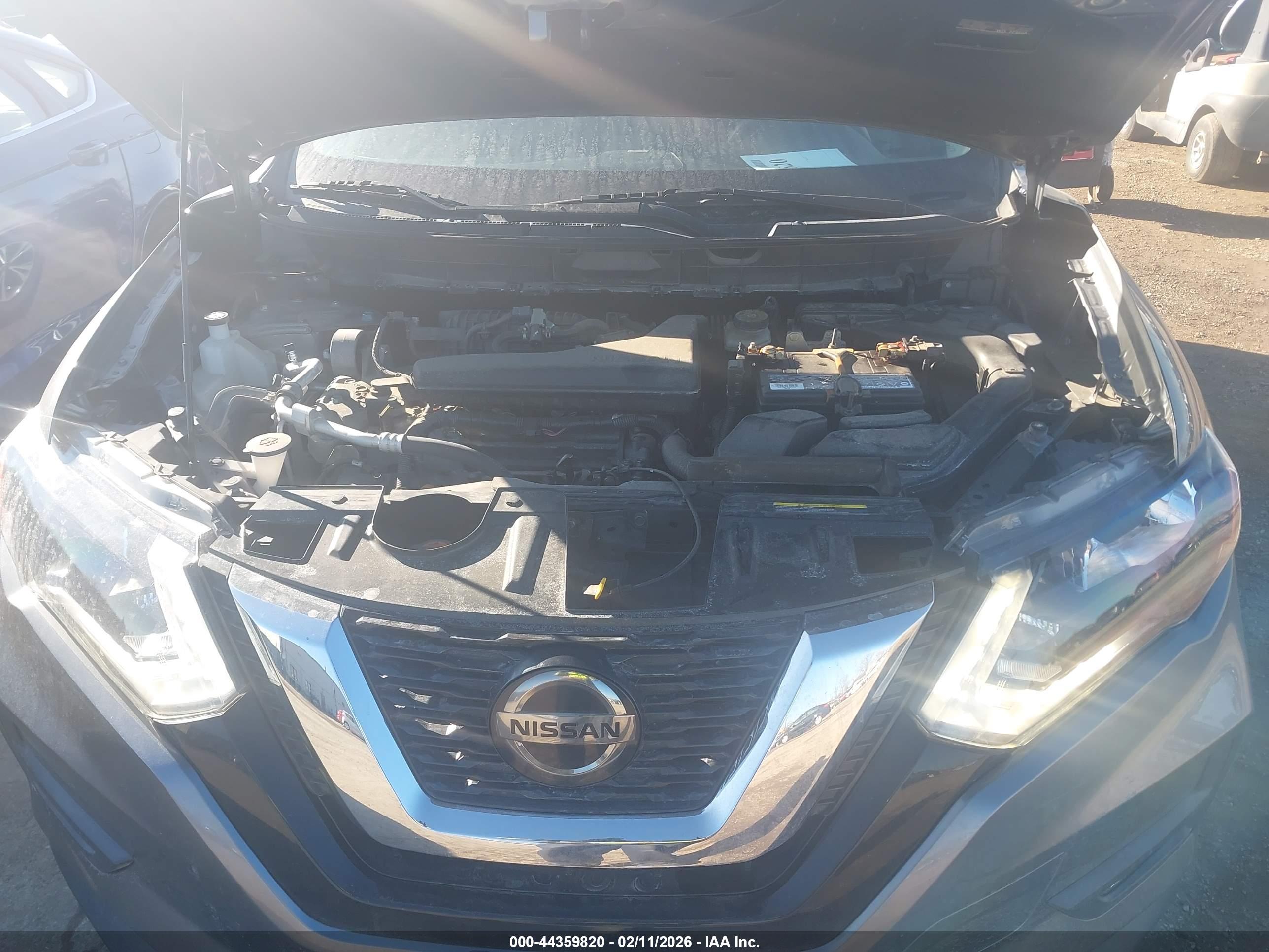 NISSAN ROGUE image 10