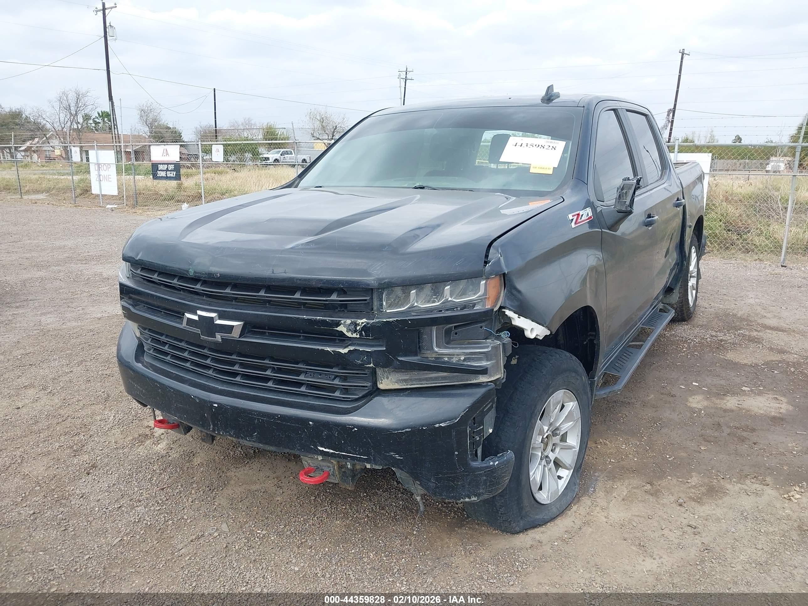 CHEVROLET SILVERADO image 6
