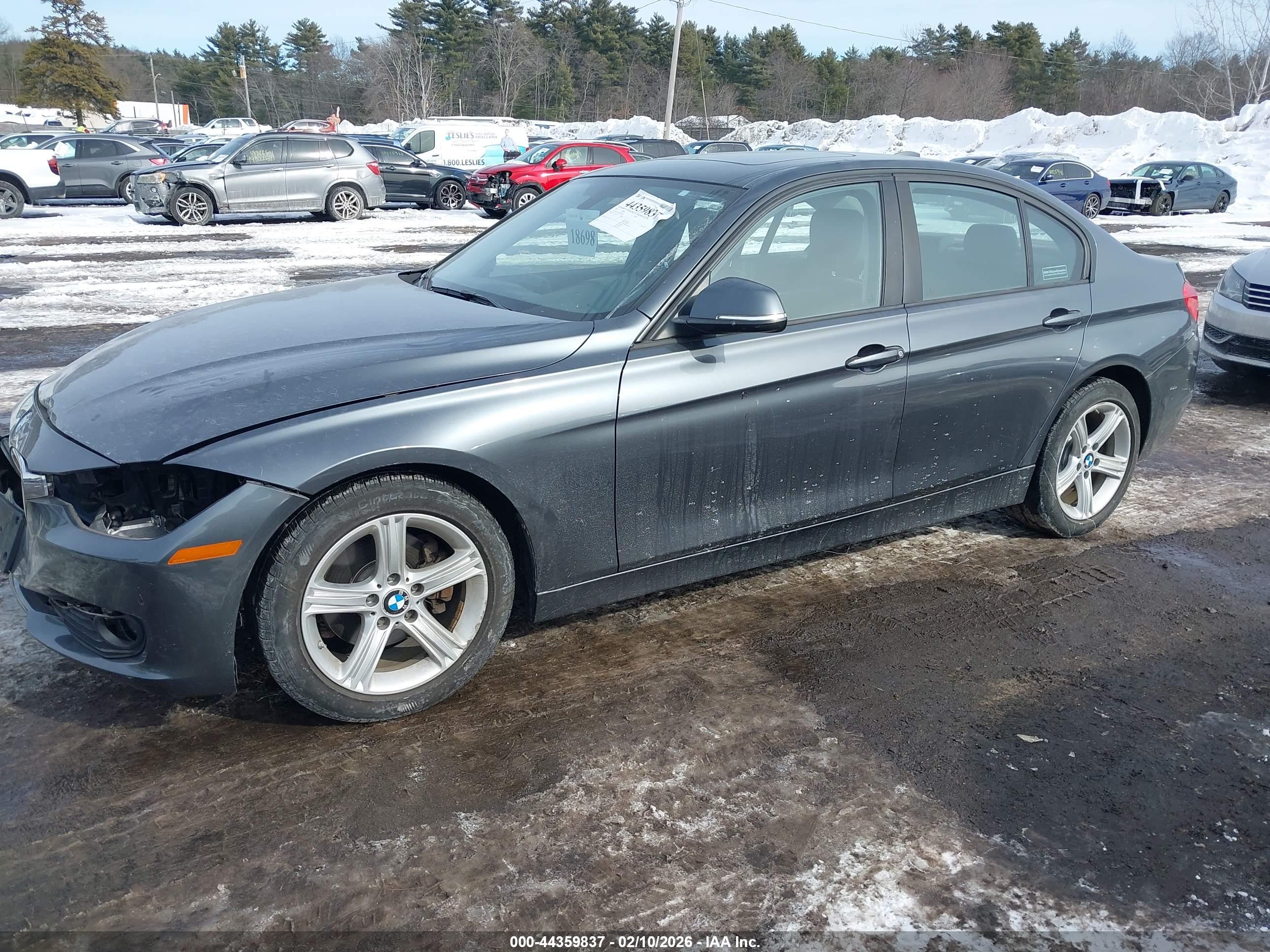 BMW 320I image 2