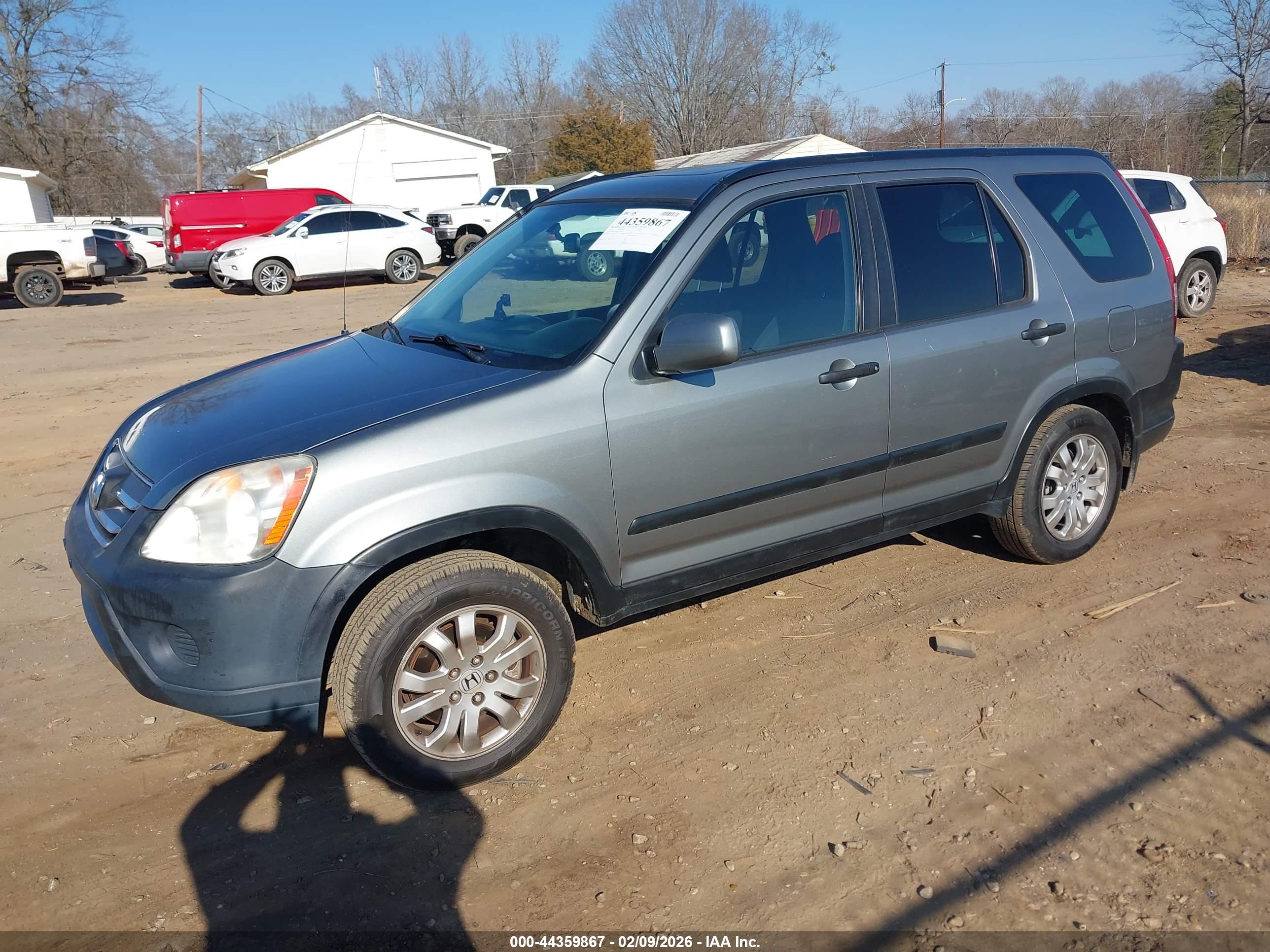 HONDA CR-V image 2