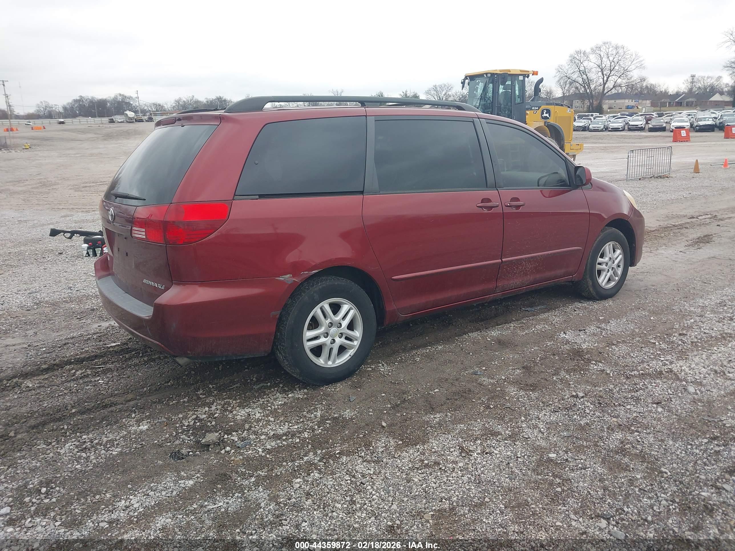 TOYOTA SIENNA image 4