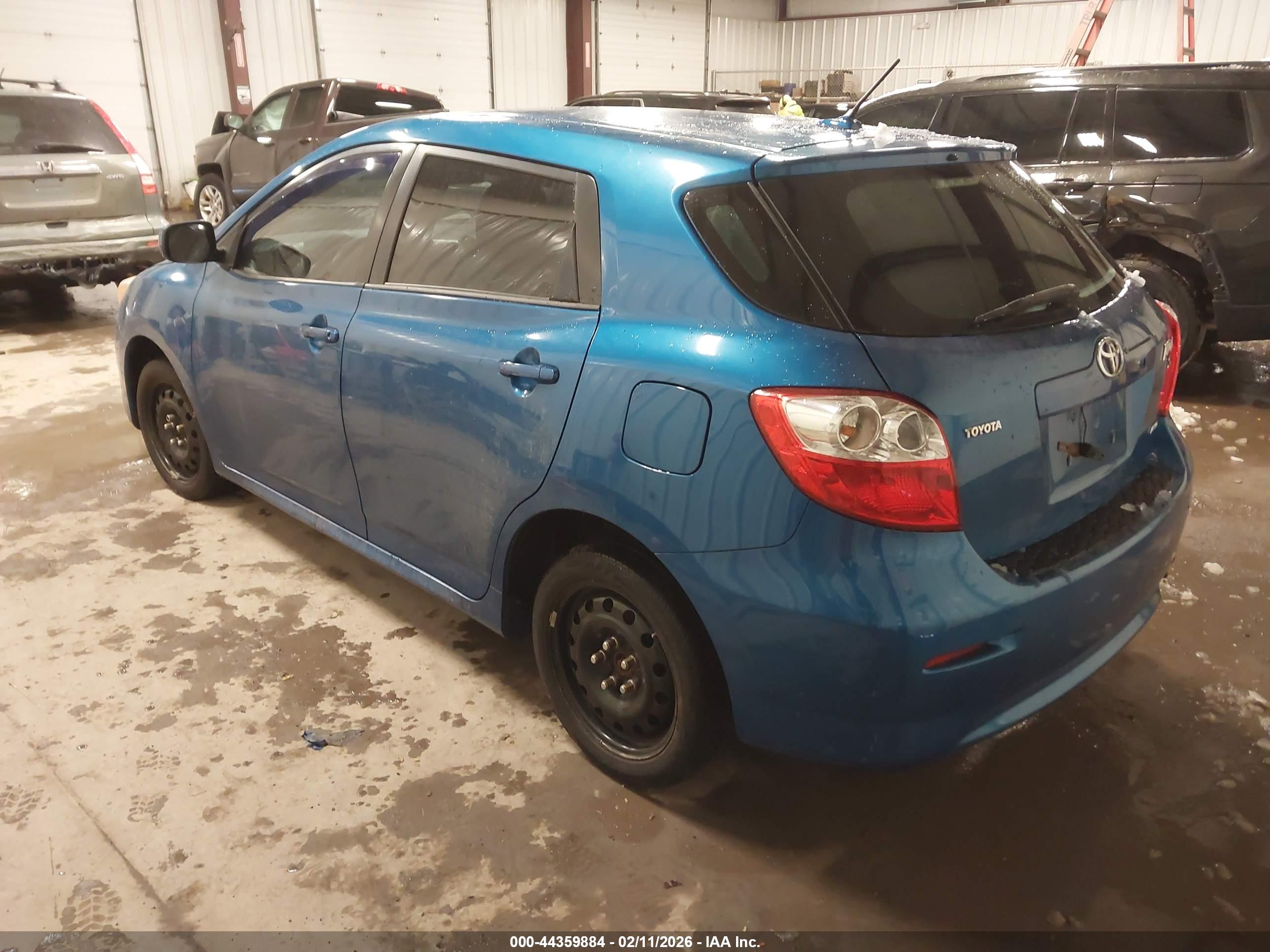 TOYOTA MATRIX image 3