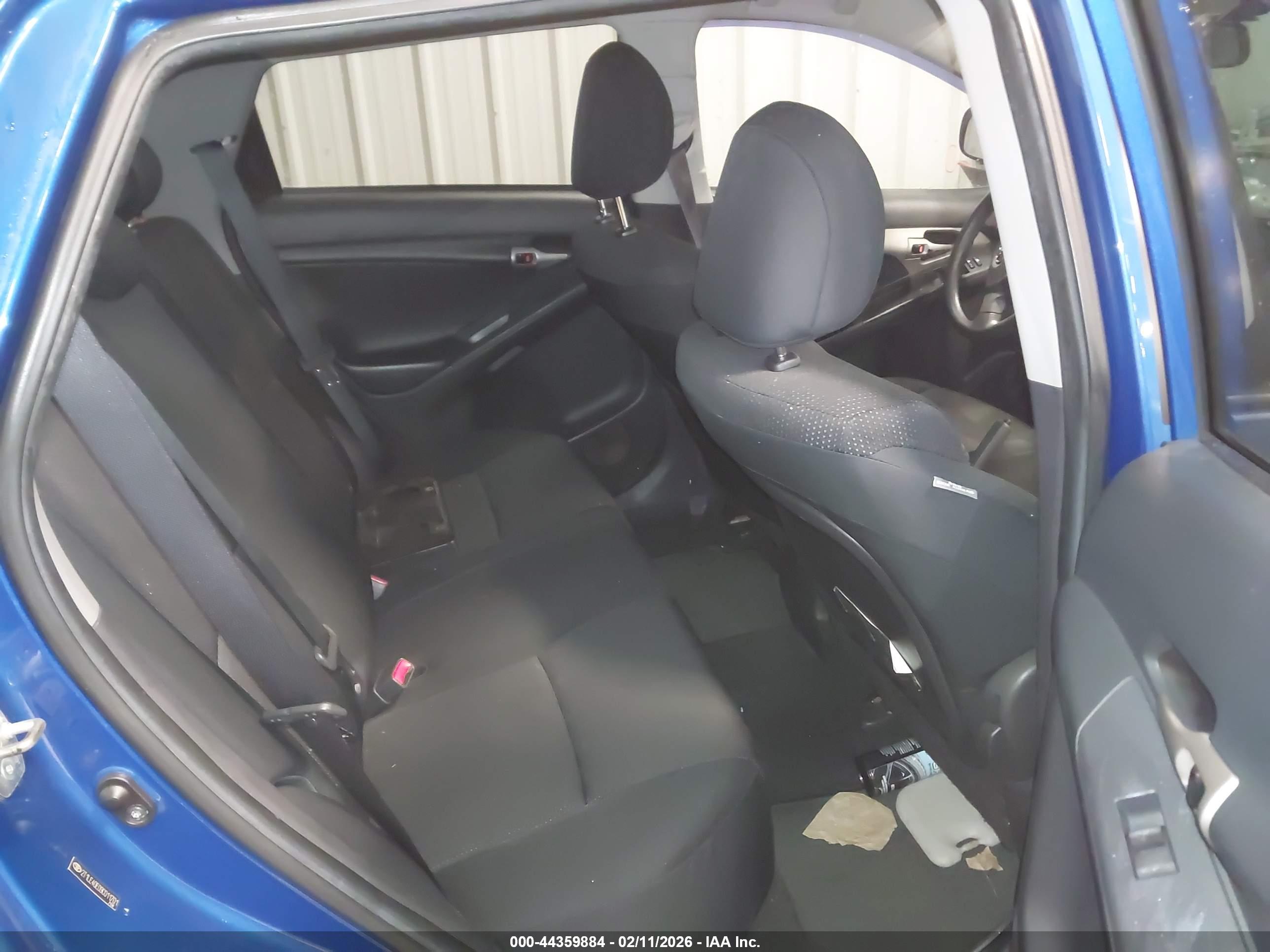 TOYOTA MATRIX image 8