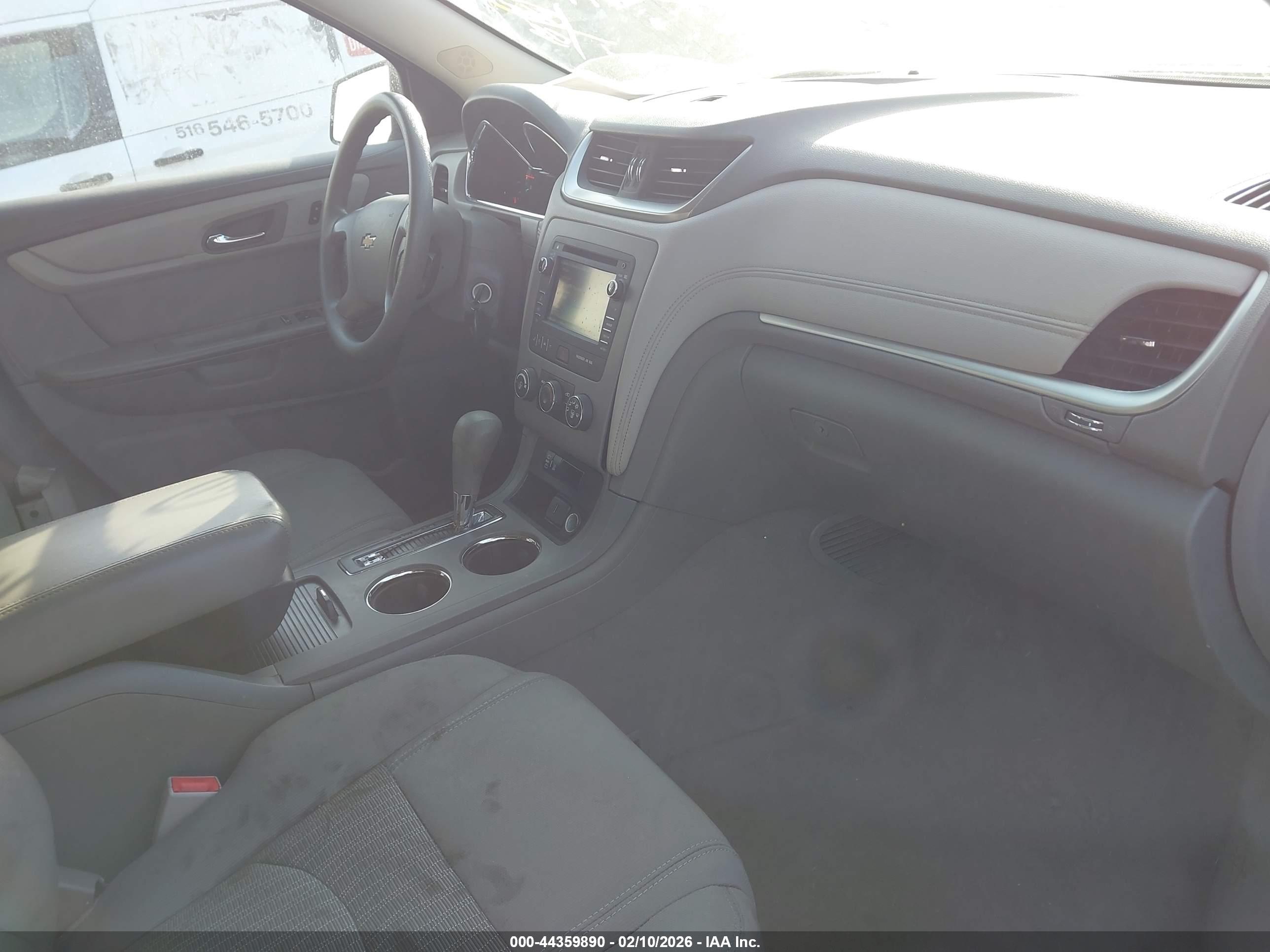 CHEVROLET TRAVERSE image 5