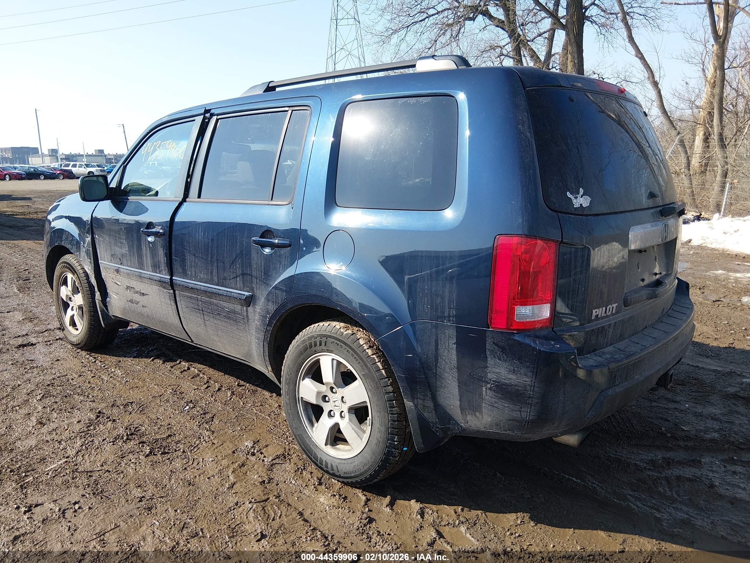 HONDA PILOT image 3