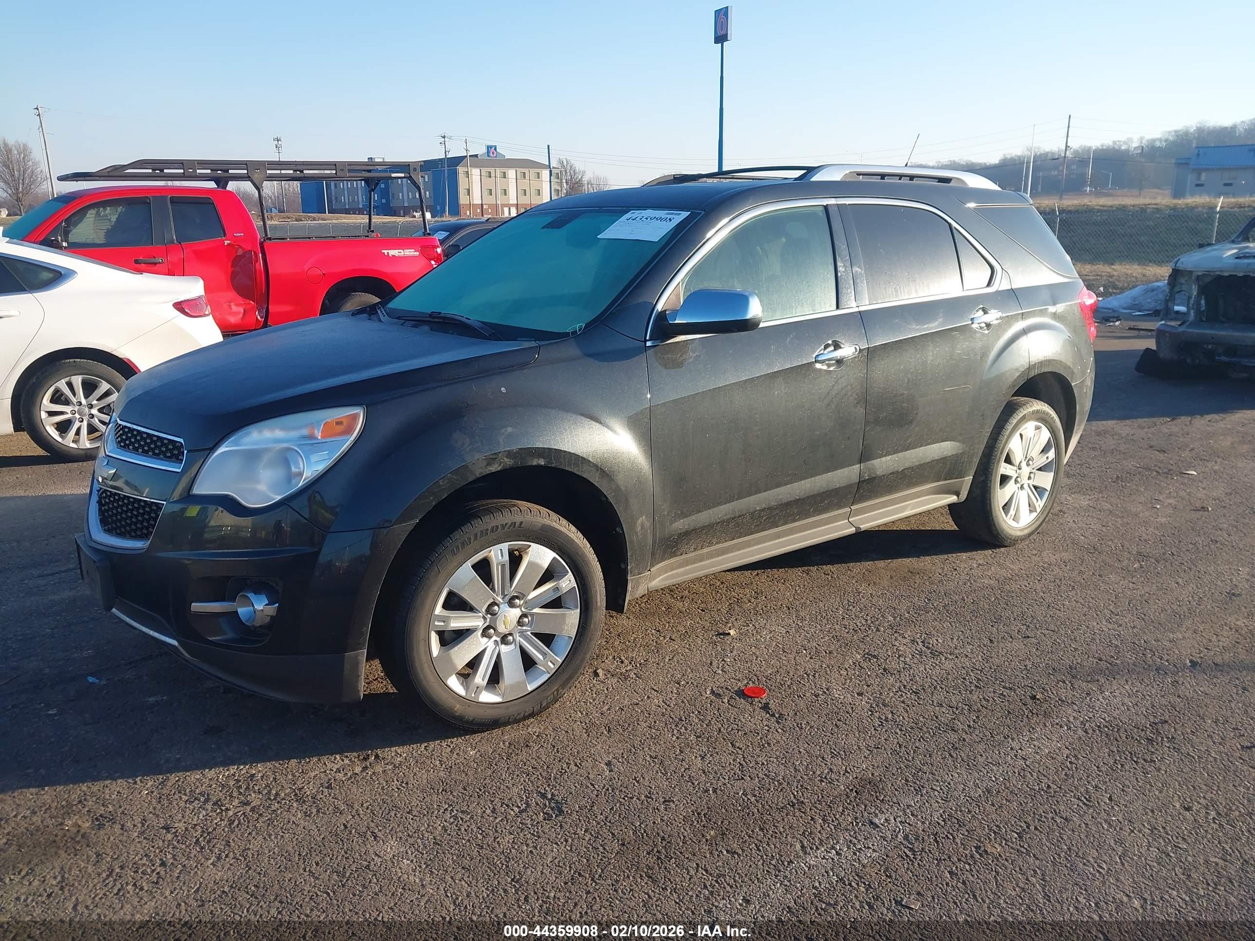 CHEVROLET EQUINOX image 2