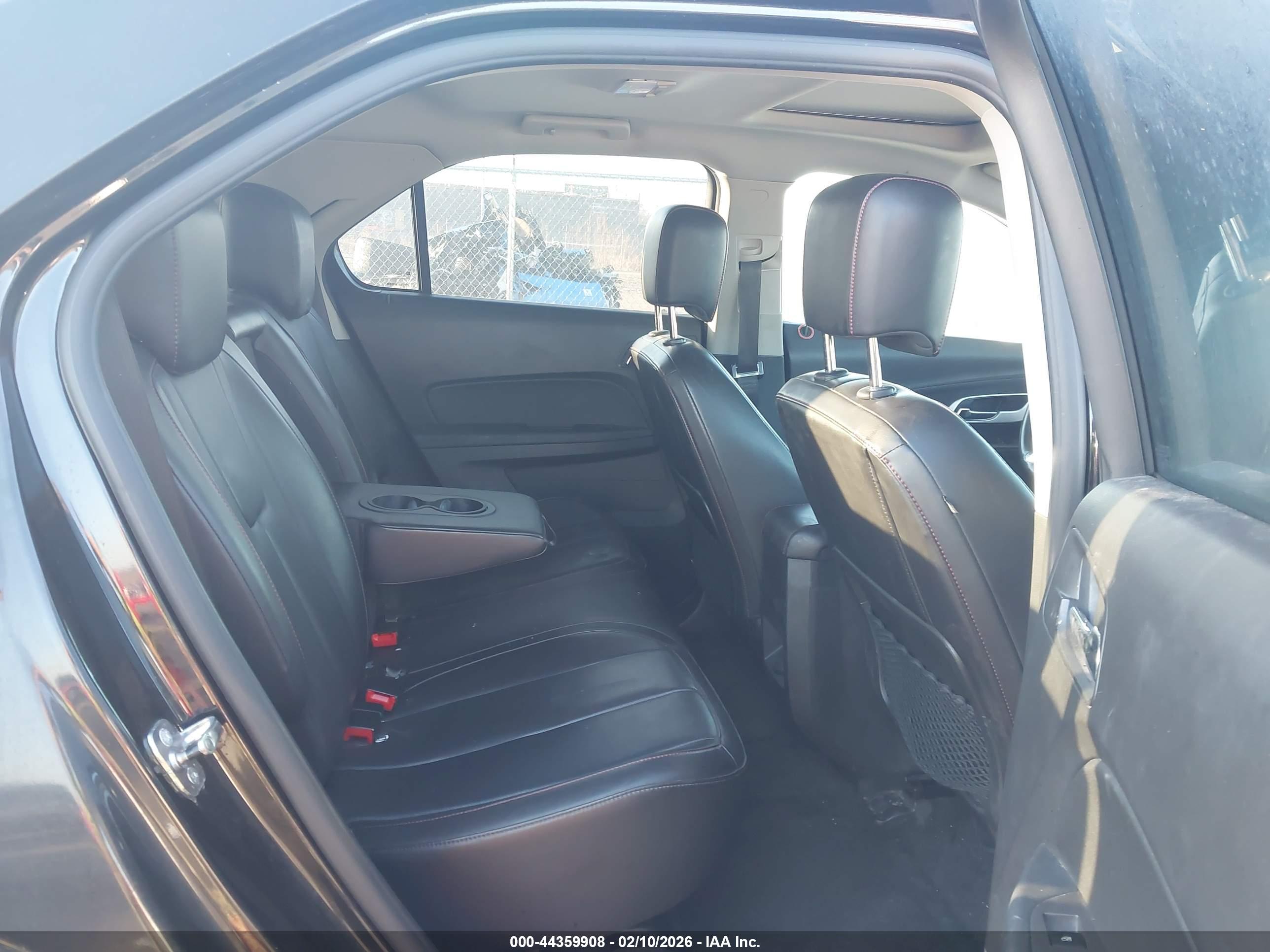 CHEVROLET EQUINOX image 8
