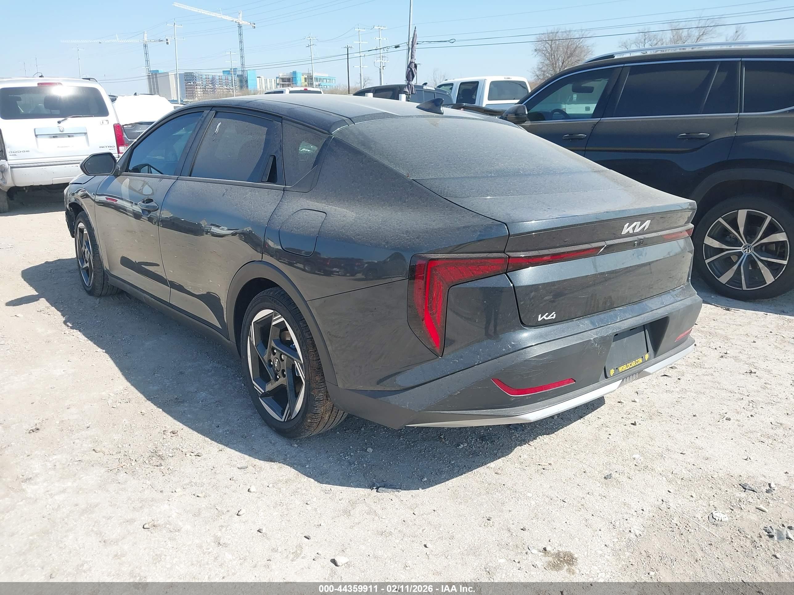 KIA K4 image 3