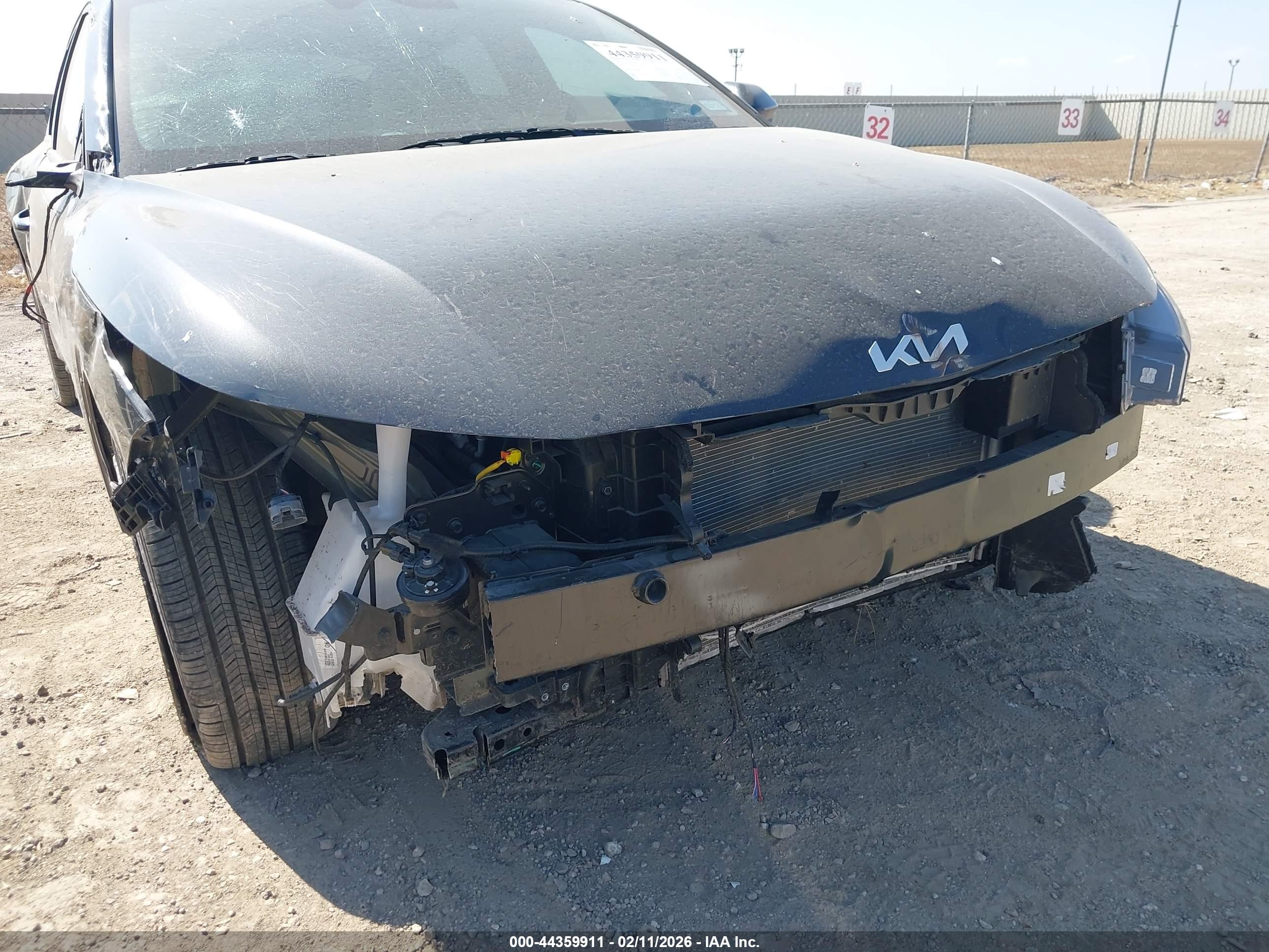 KIA K4 image 6