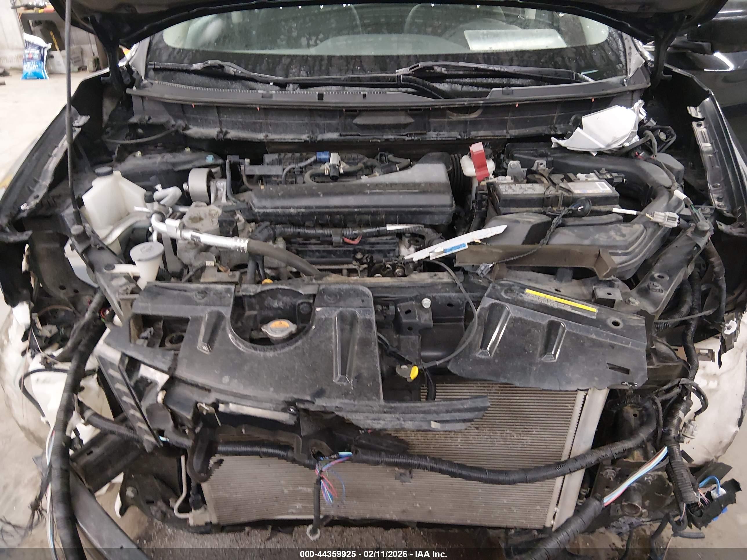NISSAN ROGUE image 10