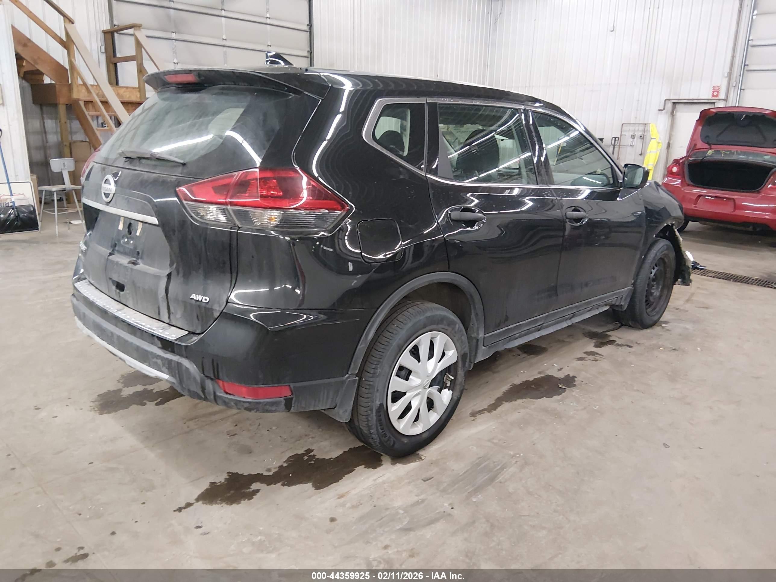 NISSAN ROGUE image 4