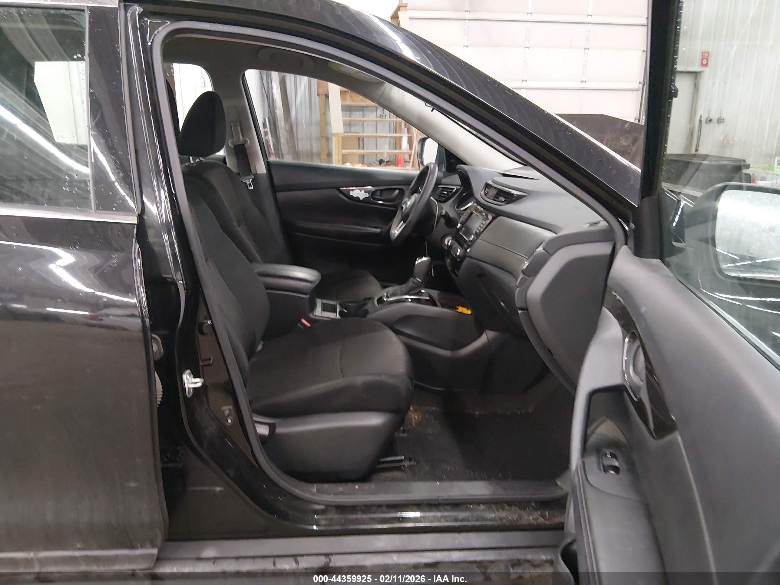 NISSAN ROGUE image 5