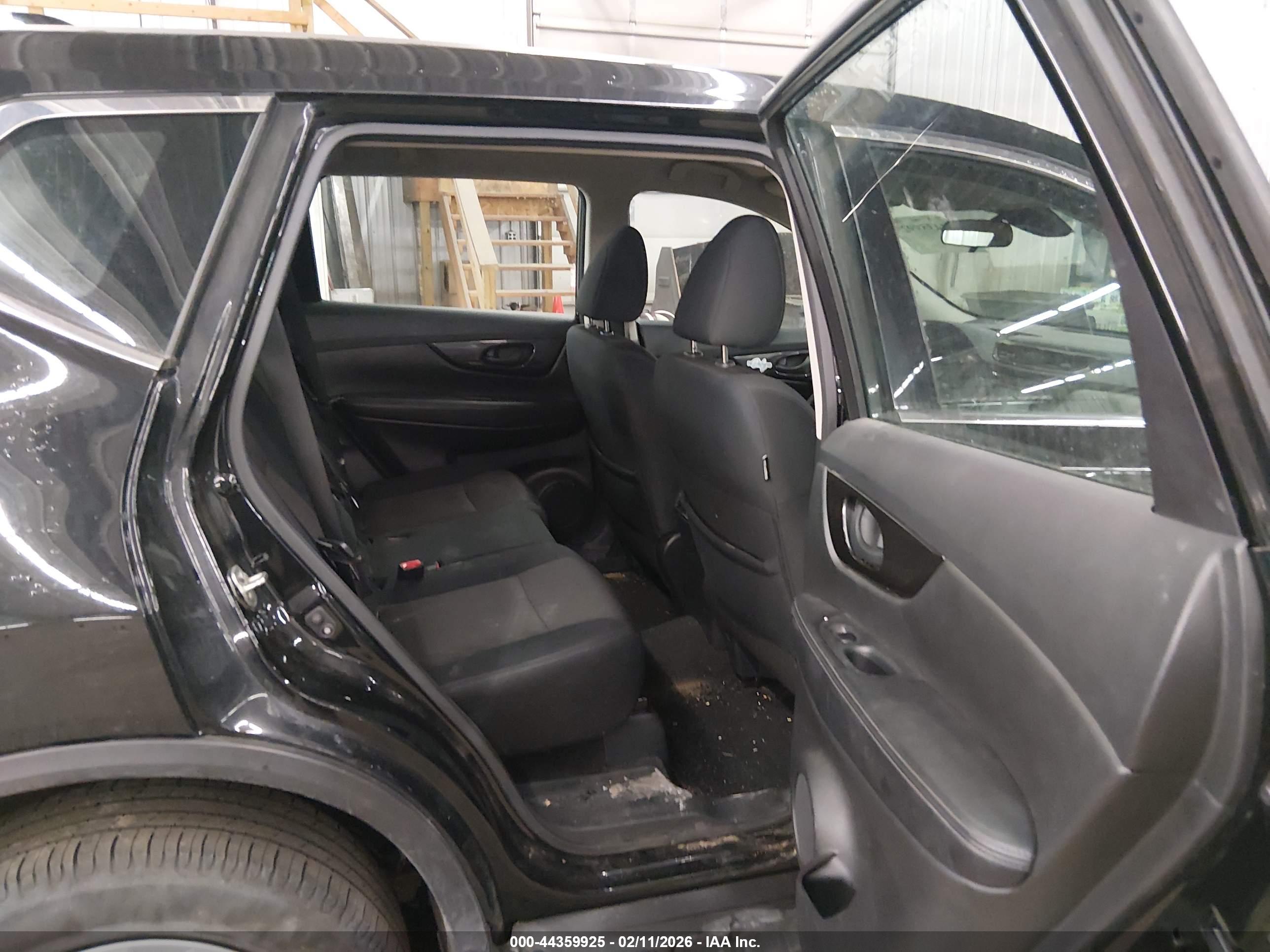 NISSAN ROGUE image 8