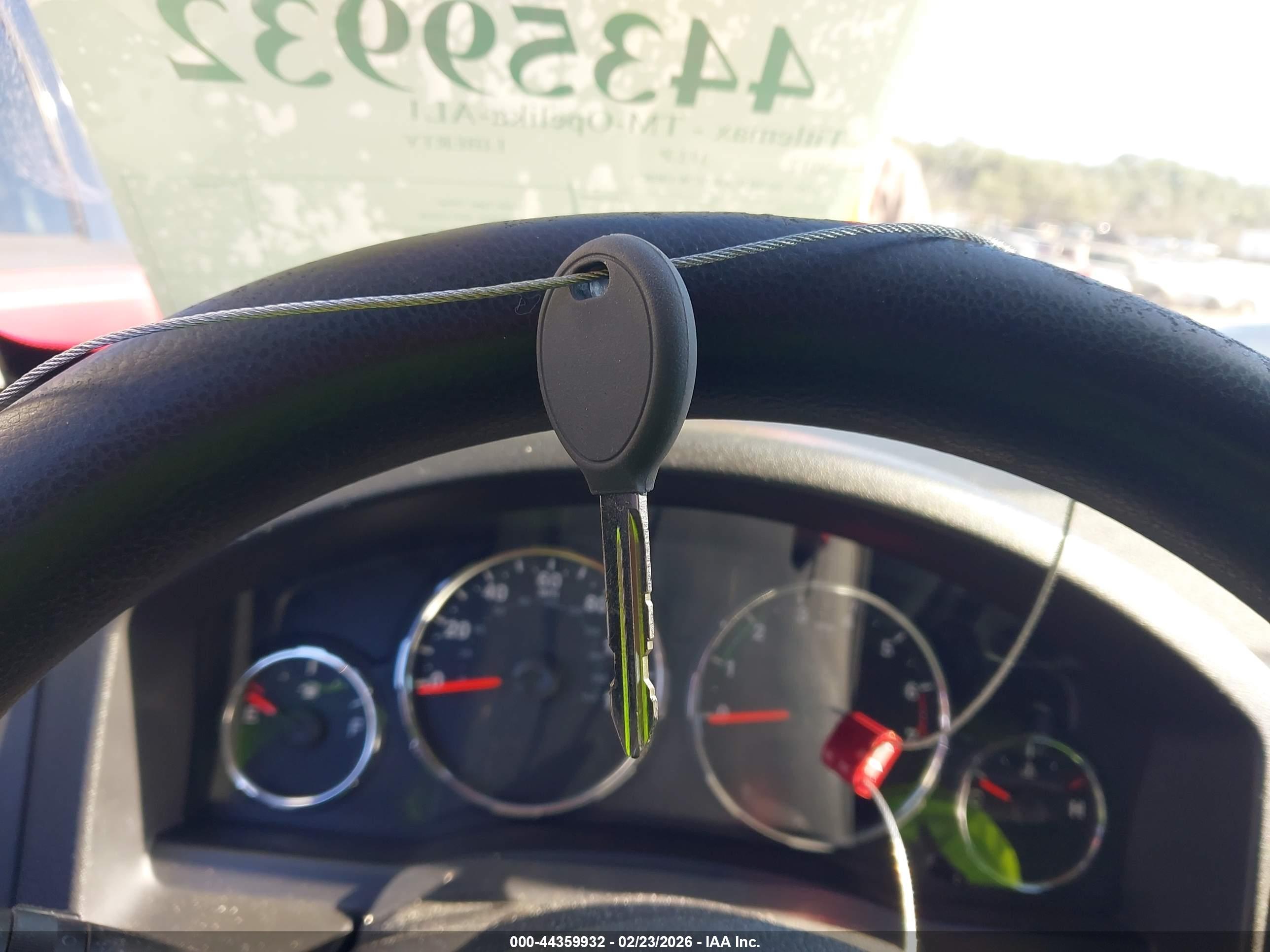 JEEP LIBERTY image 11