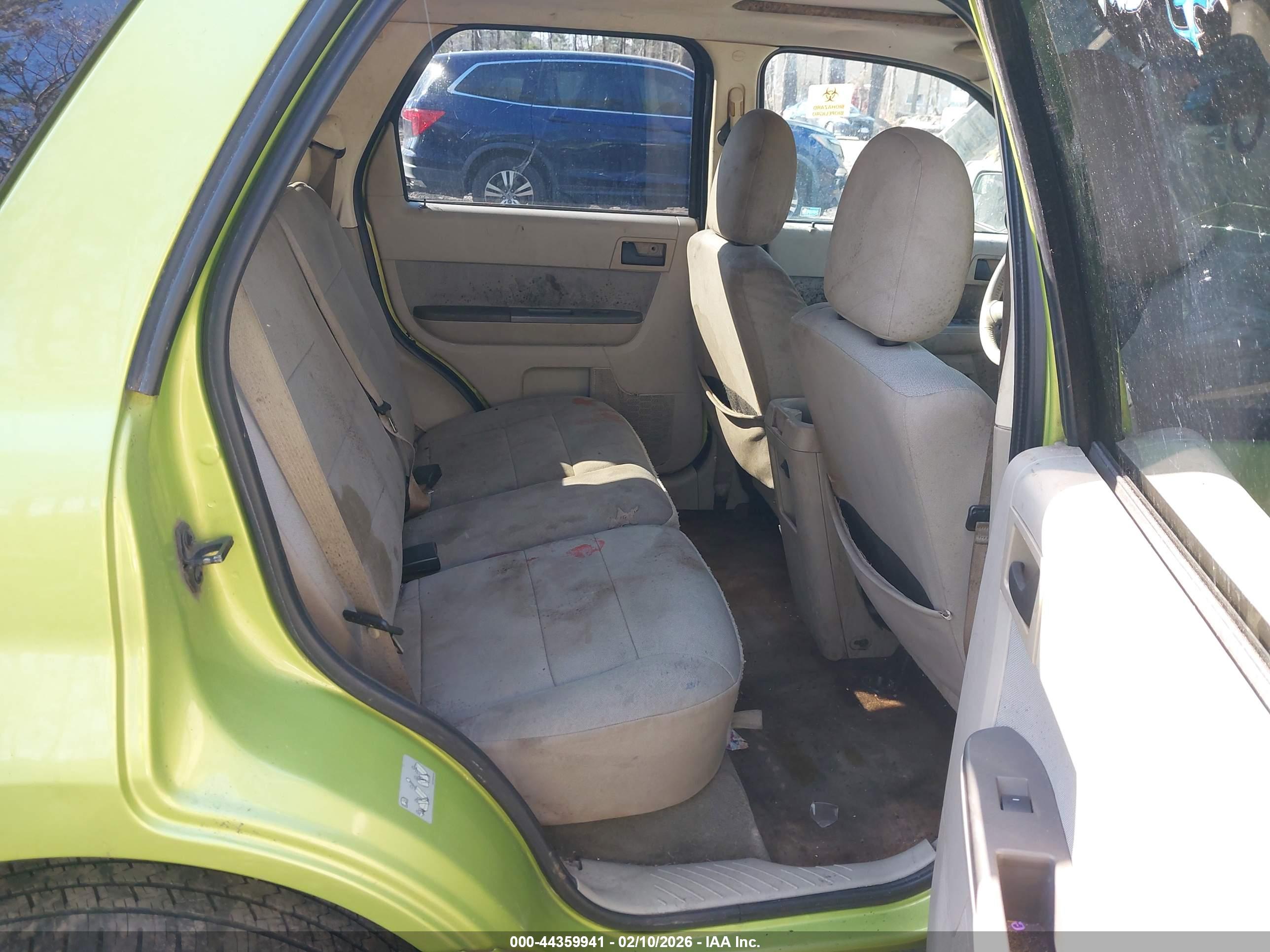 FORD ESCAPE image 8