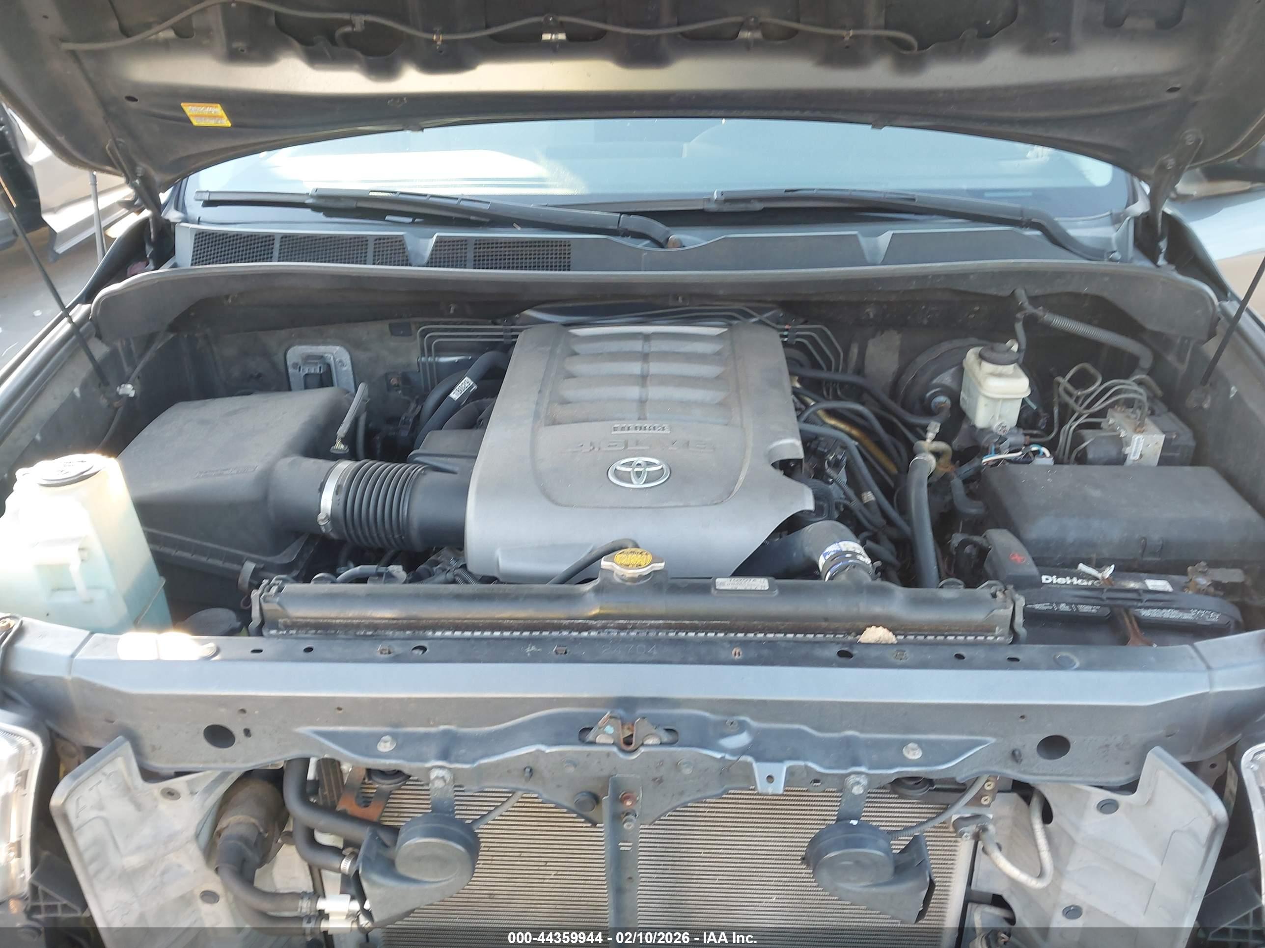 TOYOTA TUNDRA image 10
