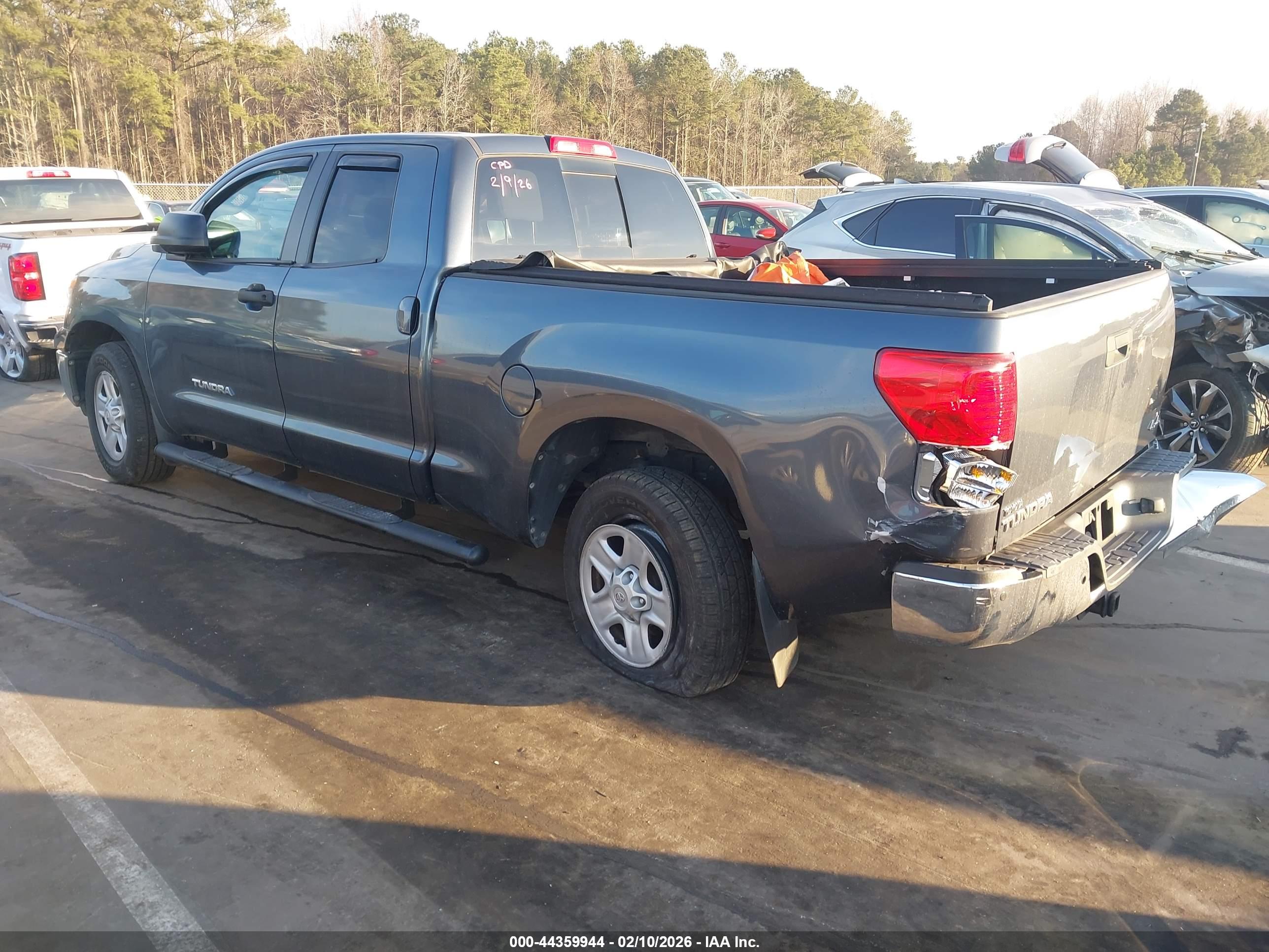 TOYOTA TUNDRA image 3