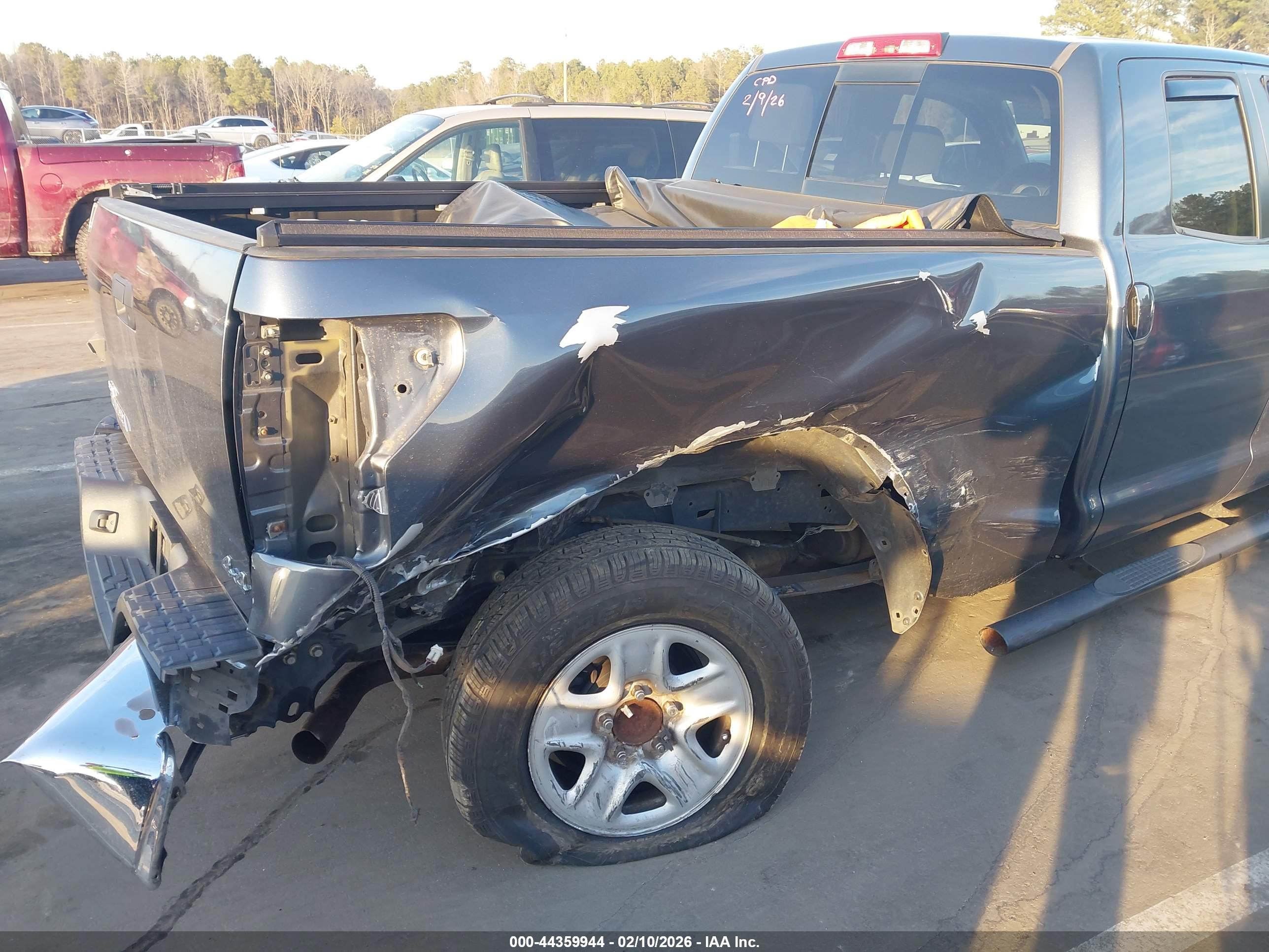 TOYOTA TUNDRA image 6